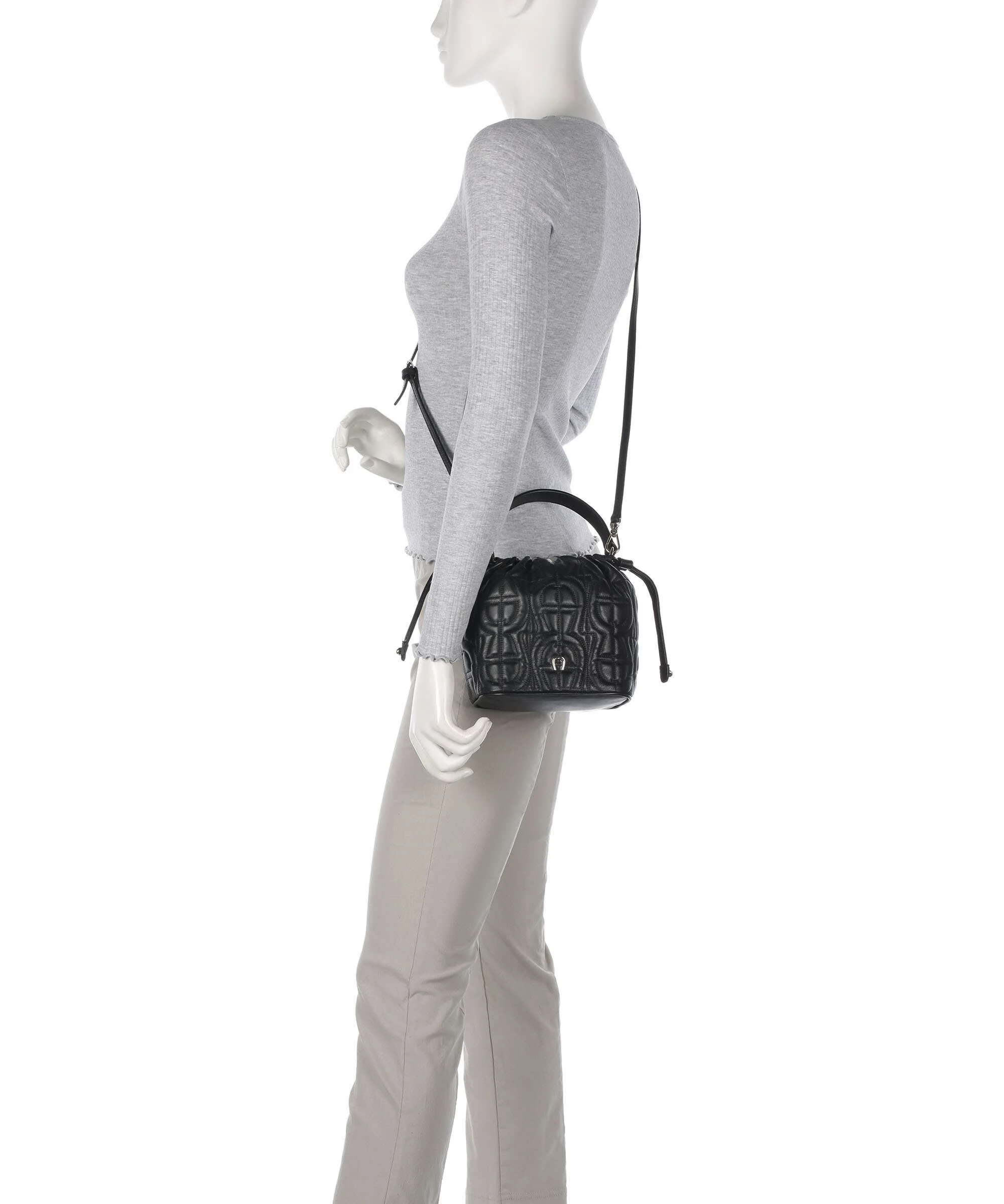 Aigner Diadora XS Bucket bag black - Image 3