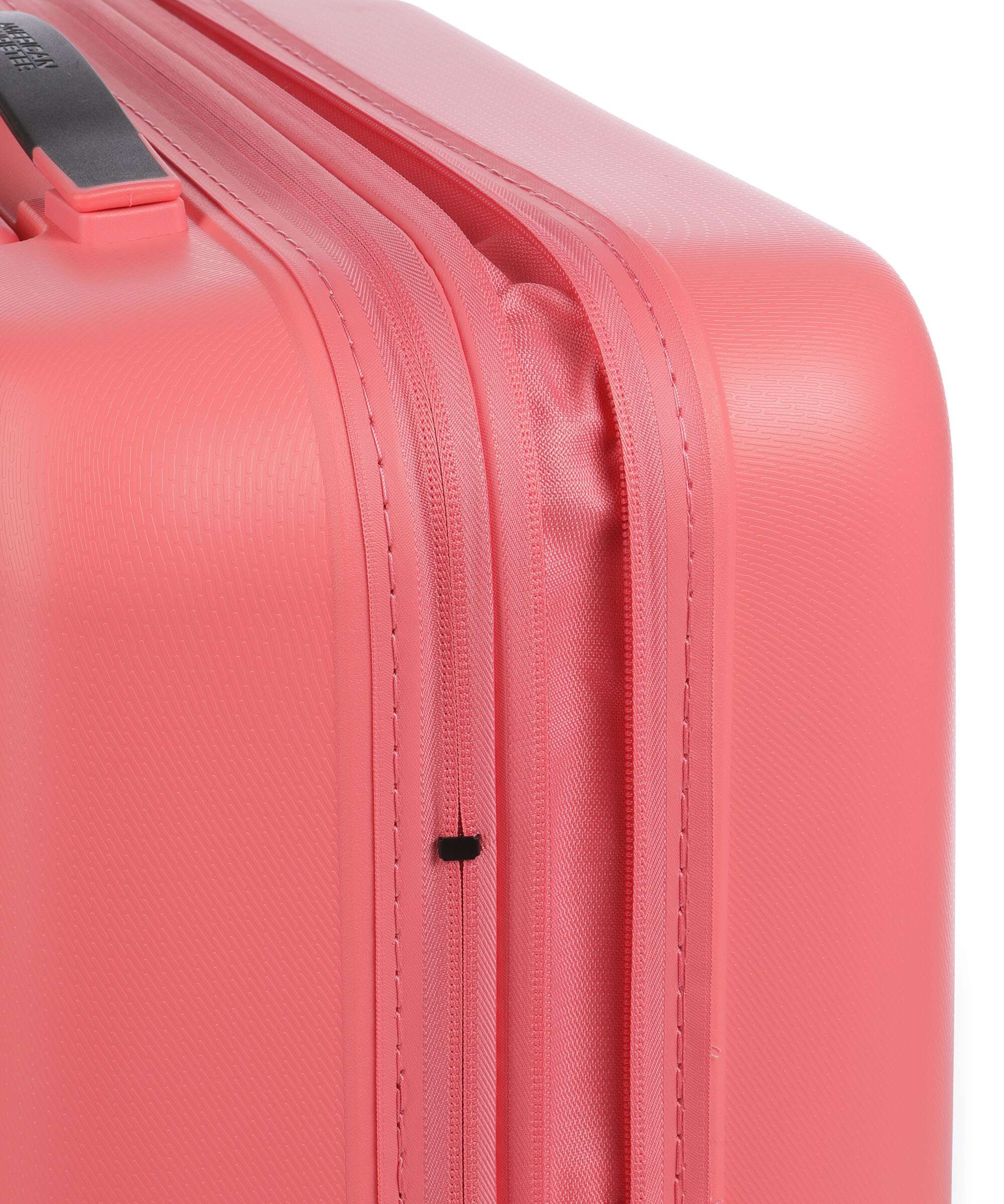 American Tourister Dashpop Disney Spinner (4 wheels) minnie pop letters - Image 4
