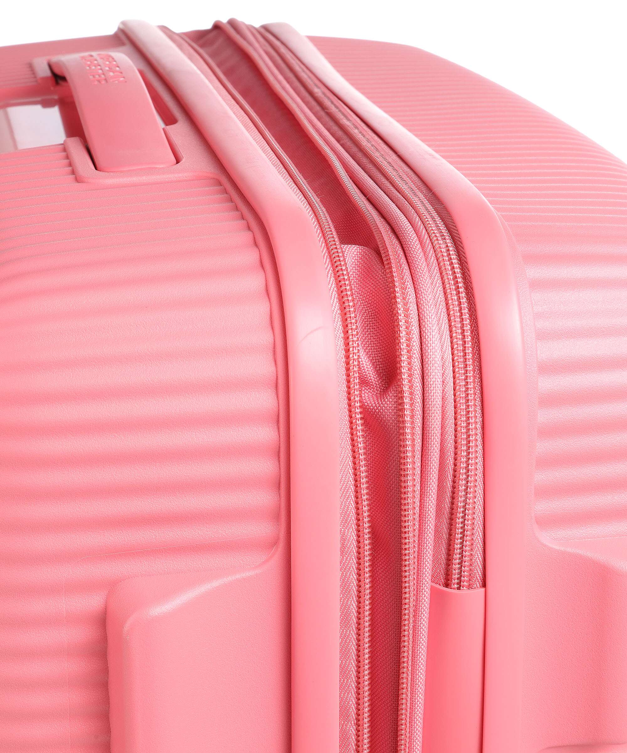 American Tourister Soundbox Spinner (4 wheels) sun kissed coral - Image 4