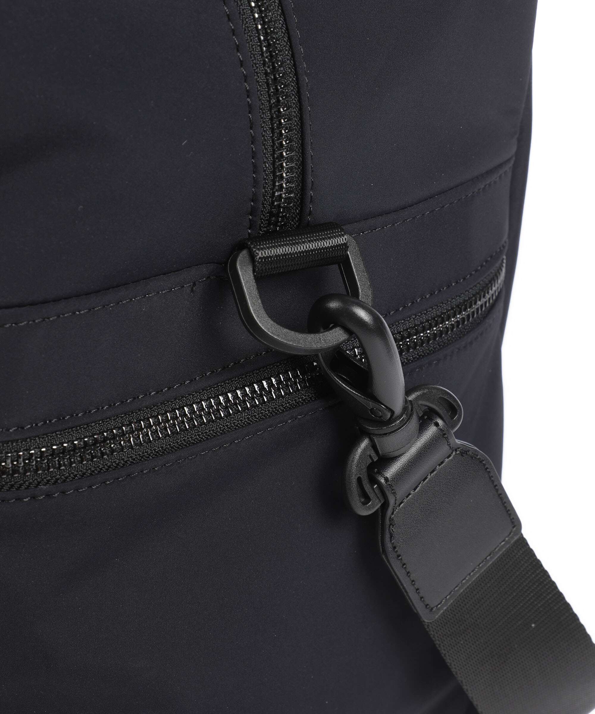 Armani Exchange Refined Sportswear Weekend bag deep navy - Image 3