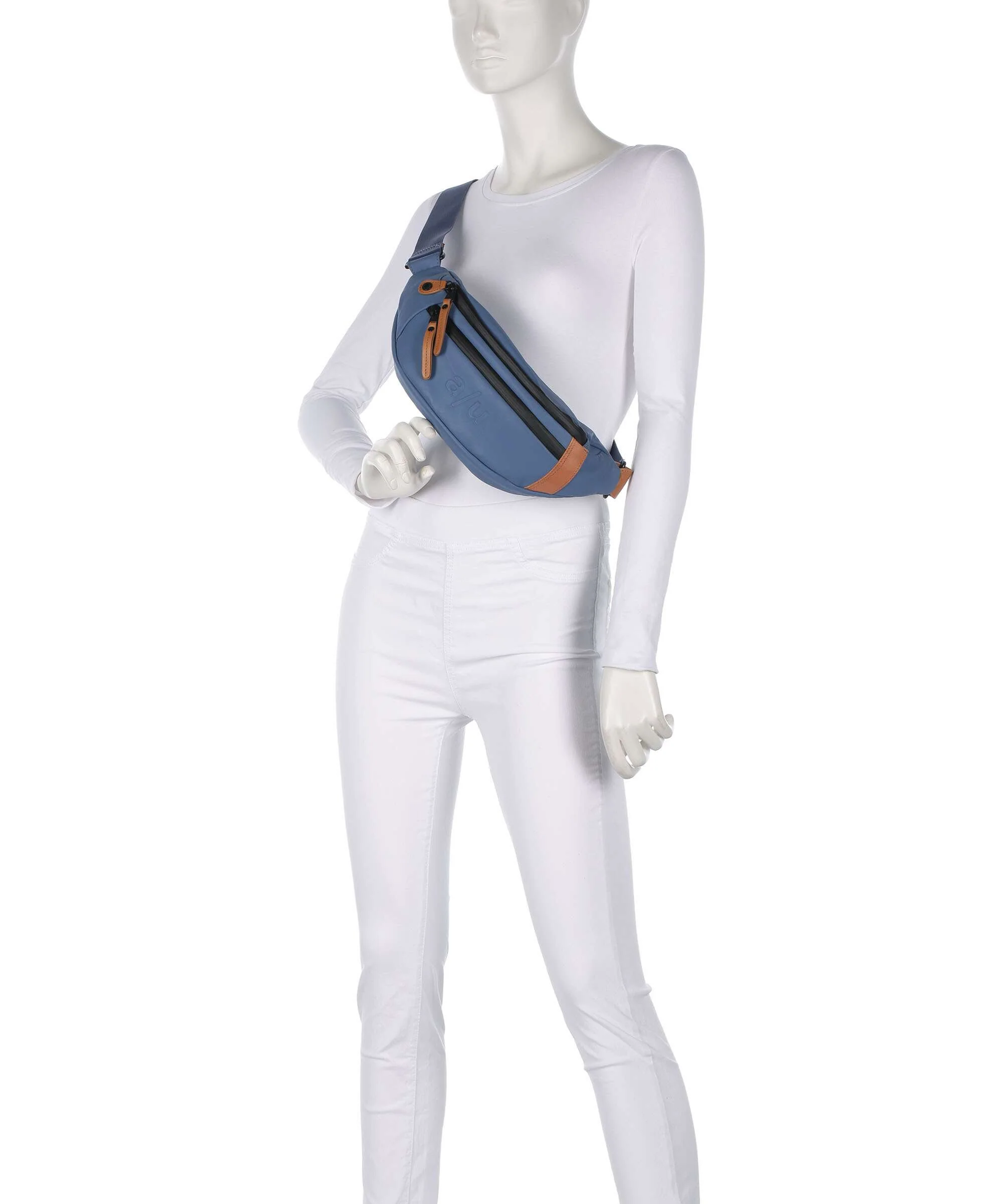 Aunts & Uncles Japan Ichikawa Belt bag blue jeans - Image 3