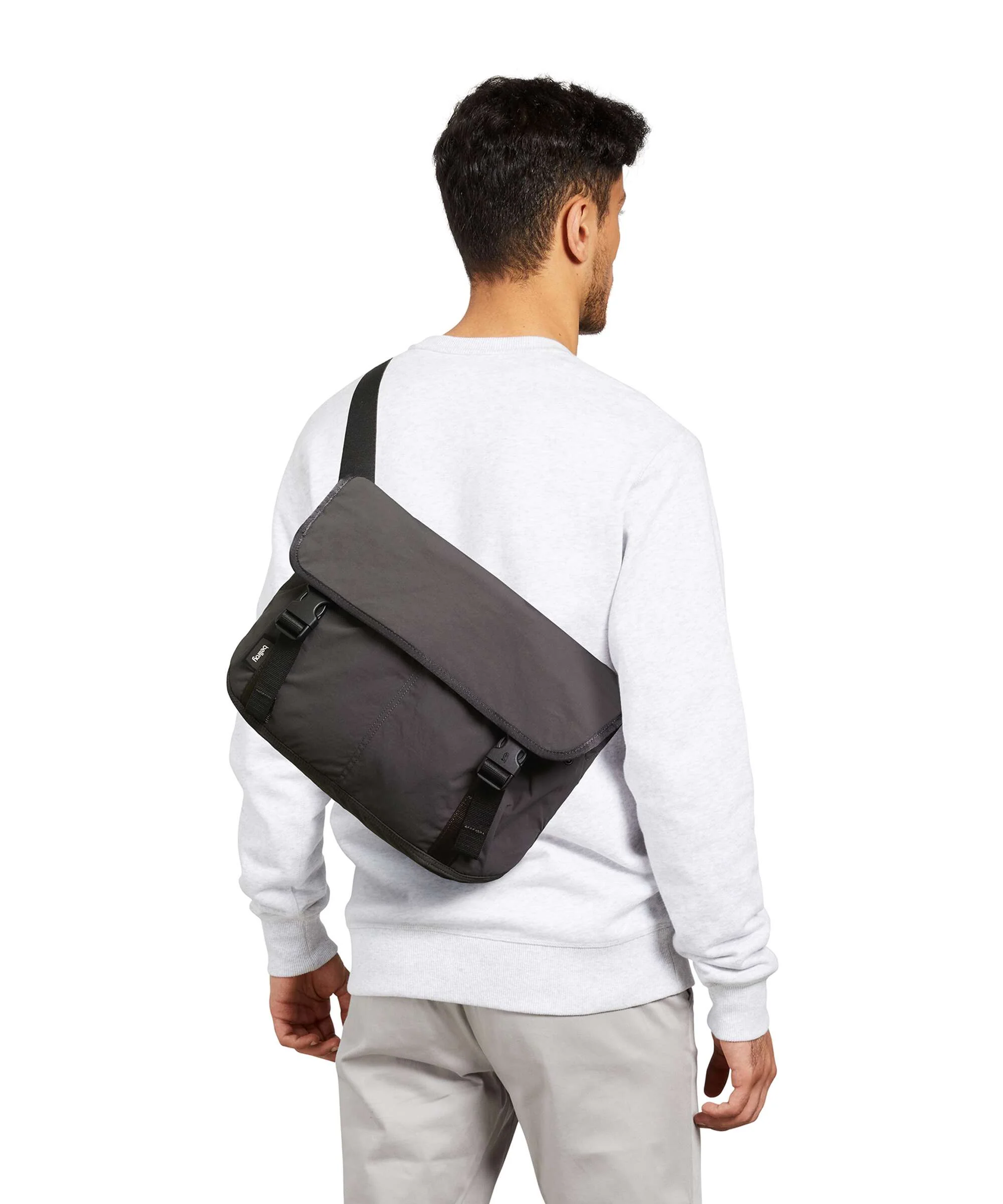 Bellroy Cinch 12 Messenger bag black - Image 4