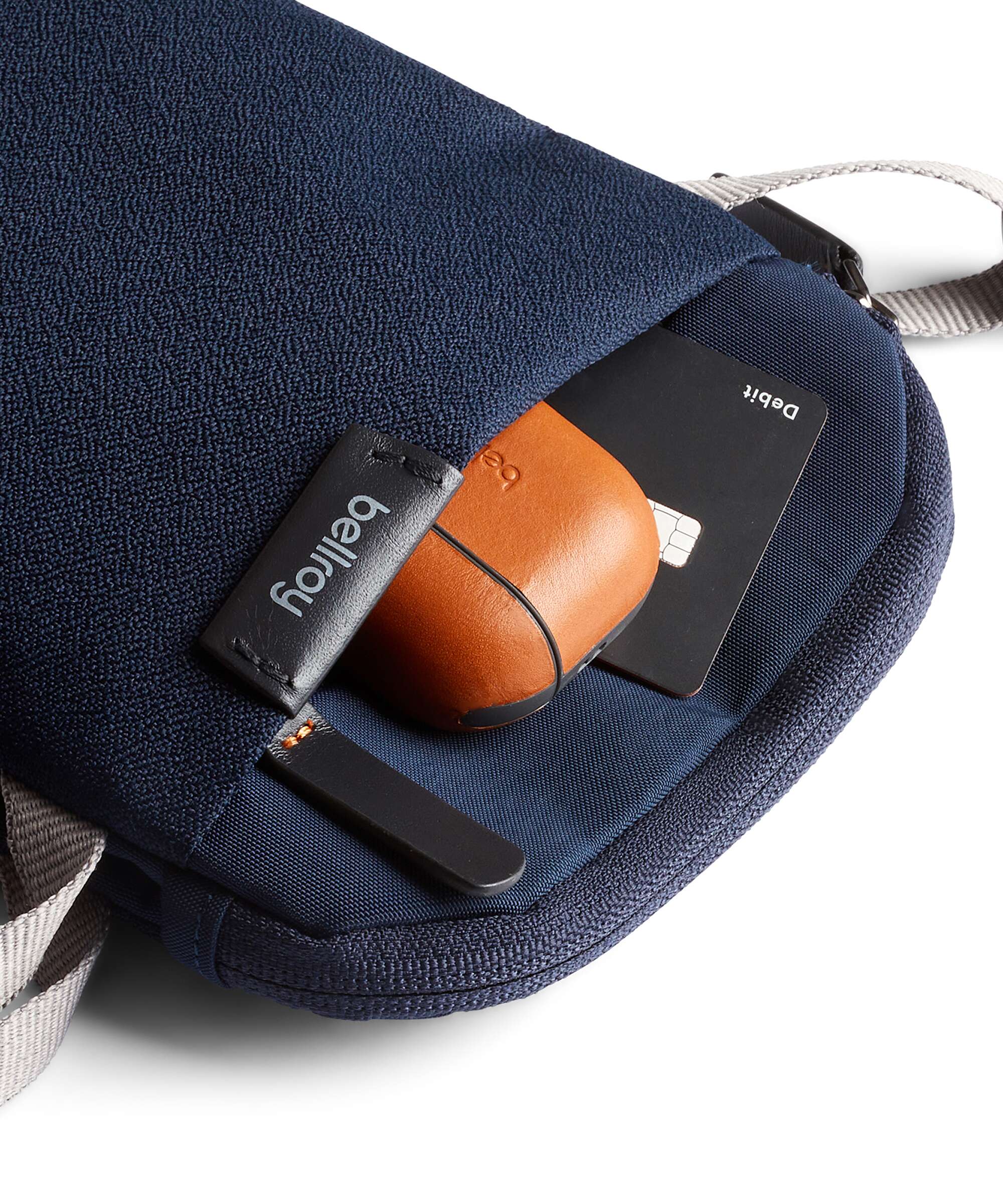 Bellroy City Crossbody bag navy - Image 5