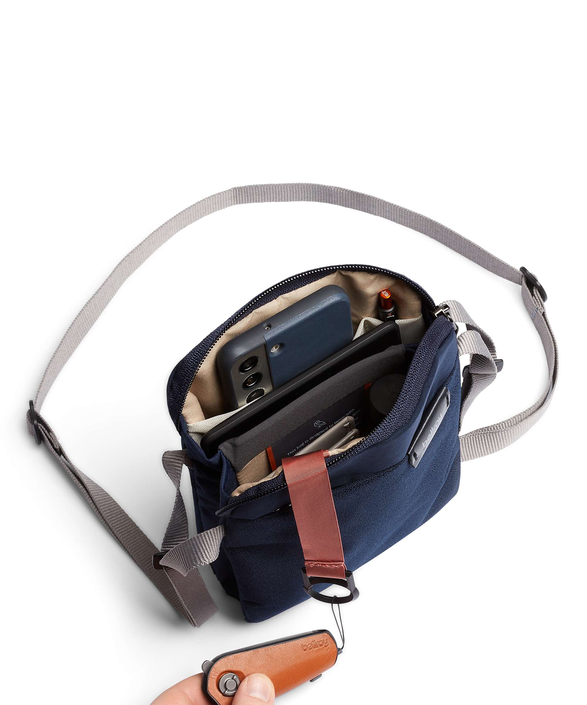 Bellroy City Crossbody bag navy - Image 6
