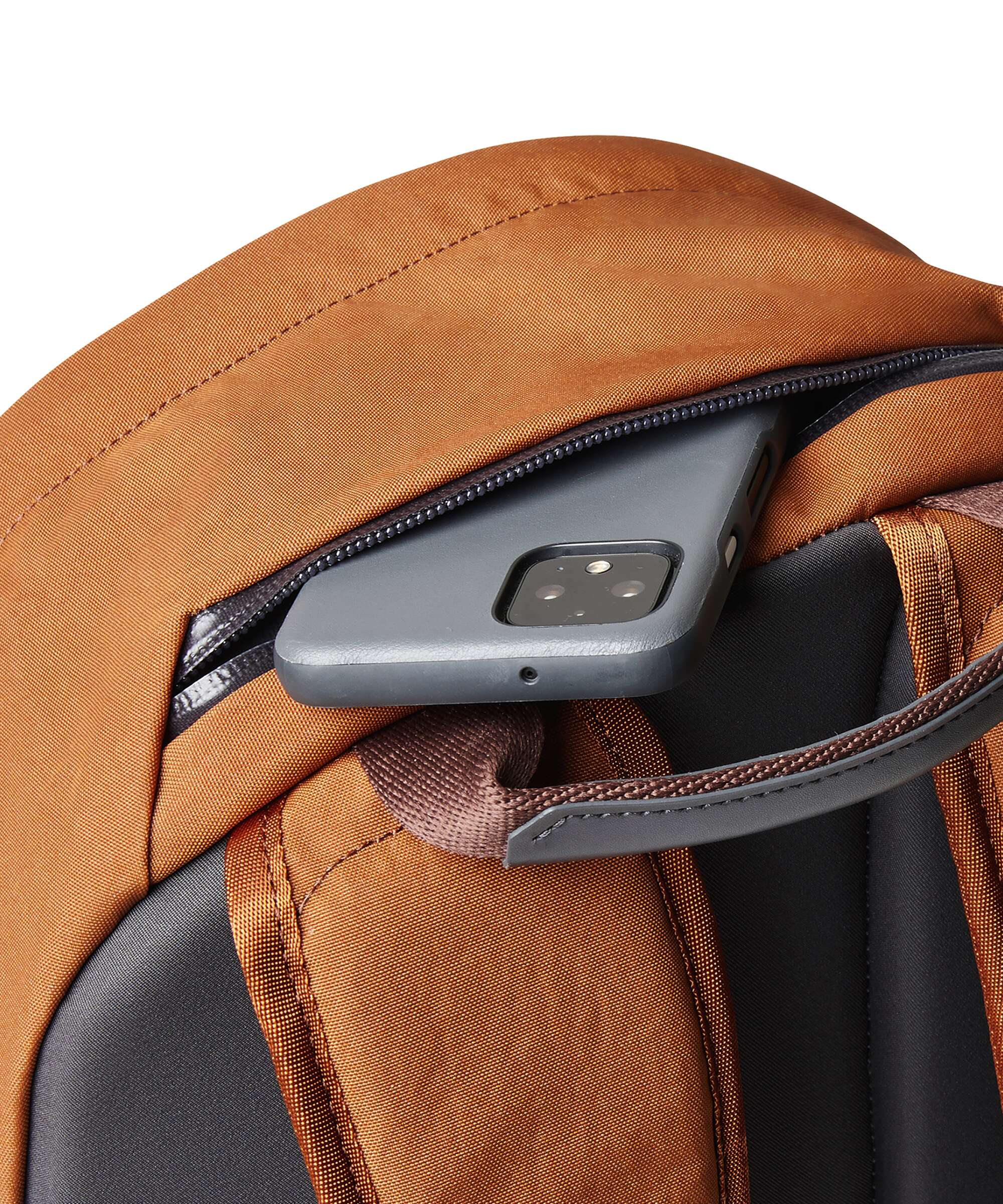 Bellroy Classic 20 Backpack bronze - Image 3