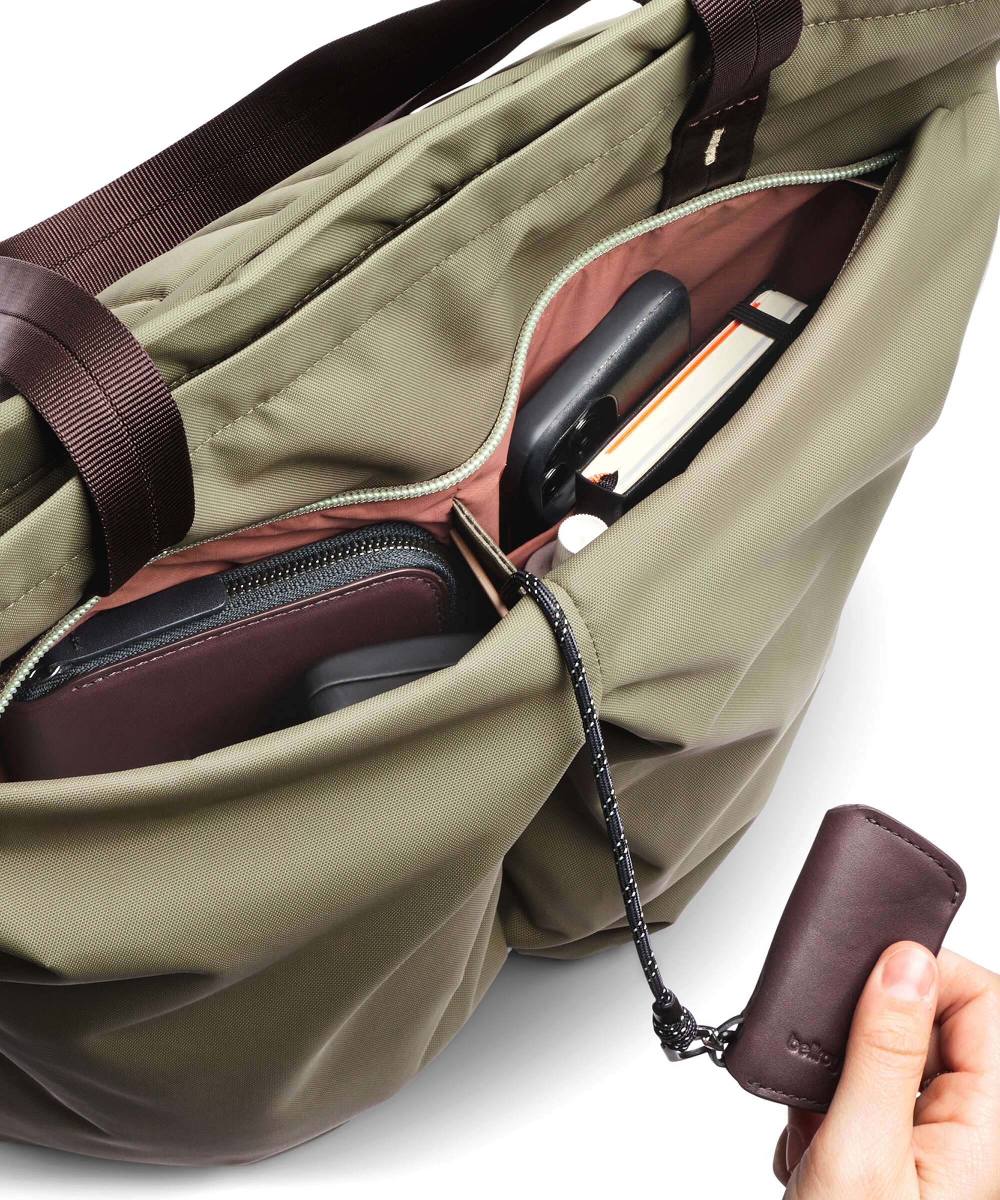 Bellroy Laneway 18 Backpack bag sea kelp - Image 8
