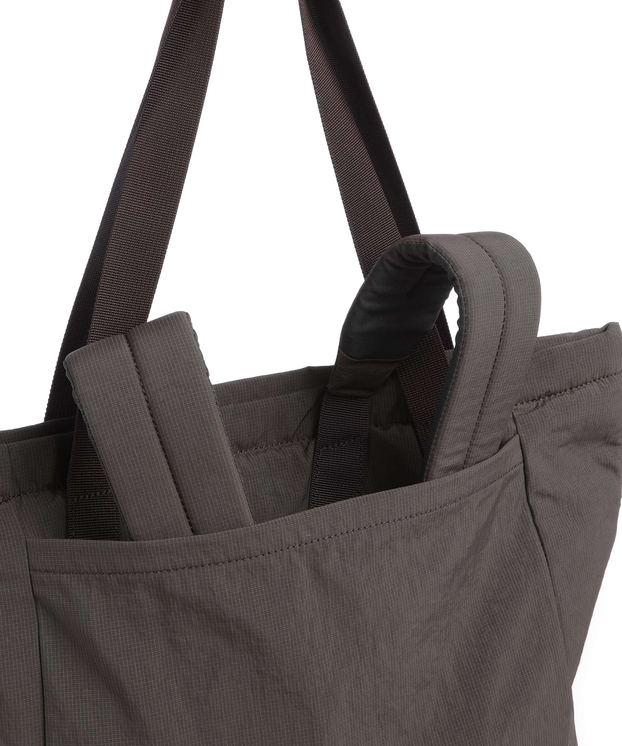 Bellroy Lite 18 Backpack bag riverrock - Image 6