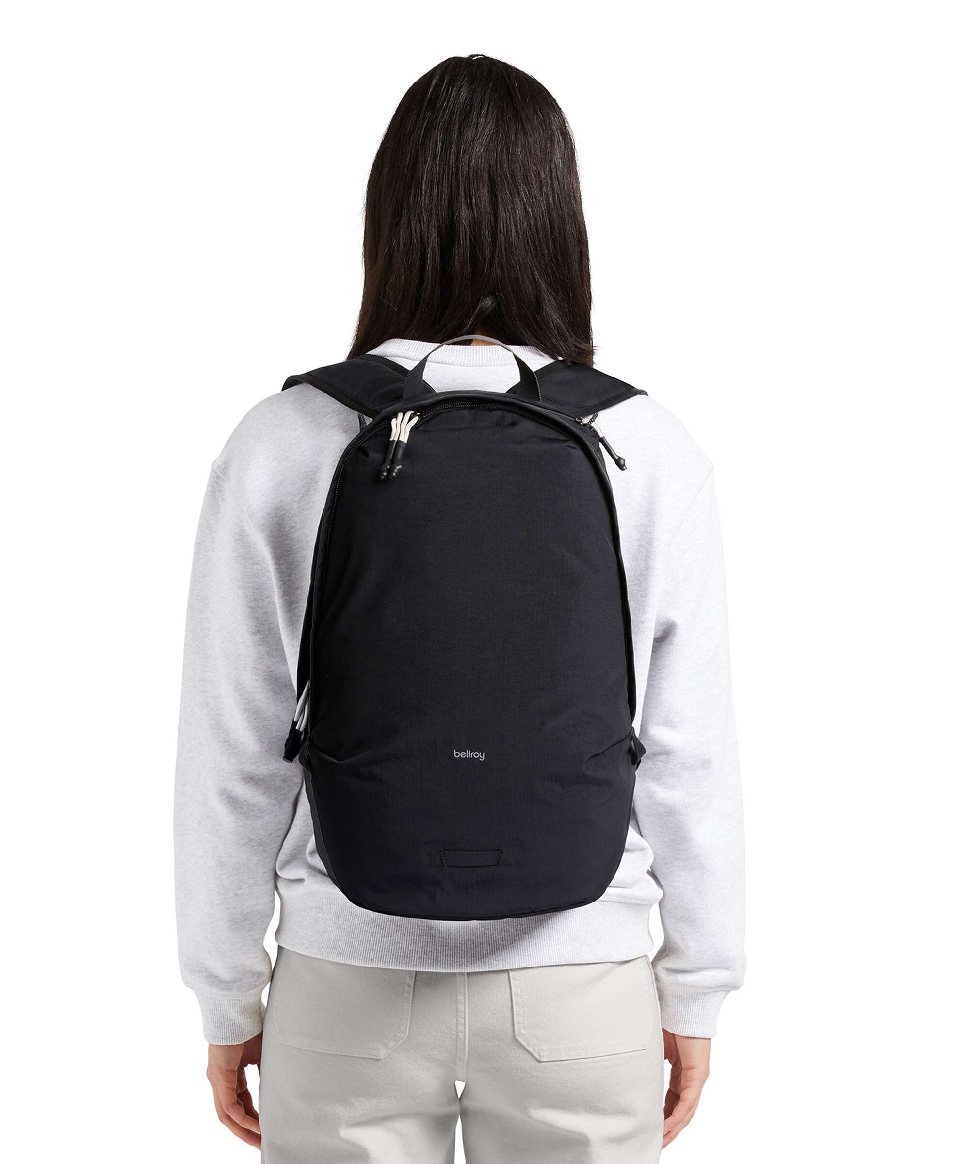 Bellroy Lite 20 Backpack ash - Image 3