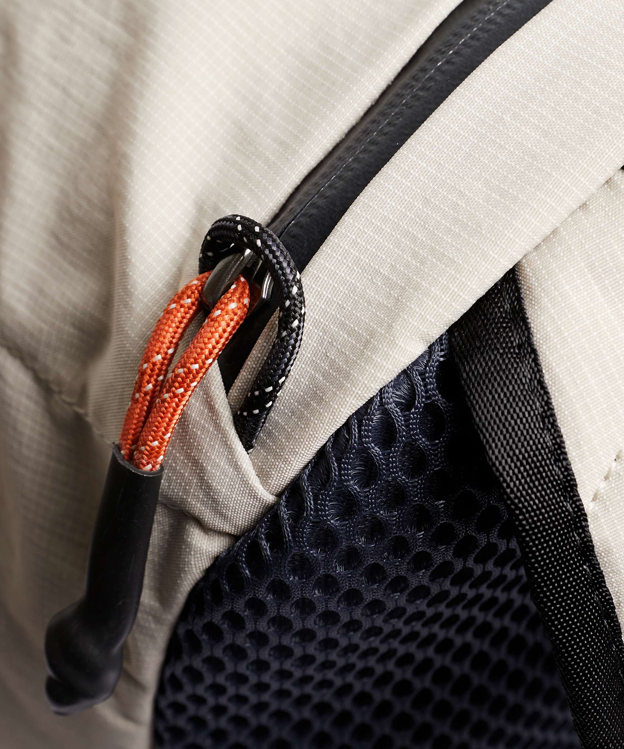 Bellroy Lite 20 Backpack ash - Image 5