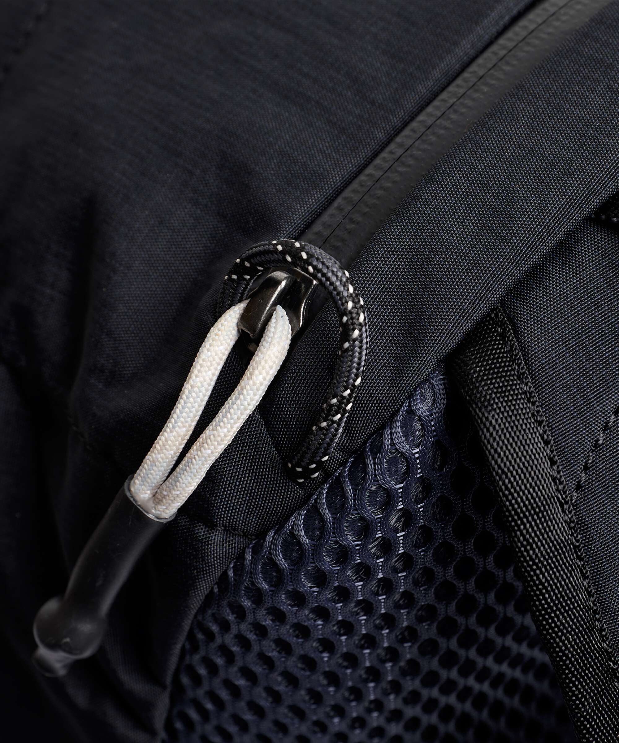 Bellroy Lite 20 Backpack black - Image 5
