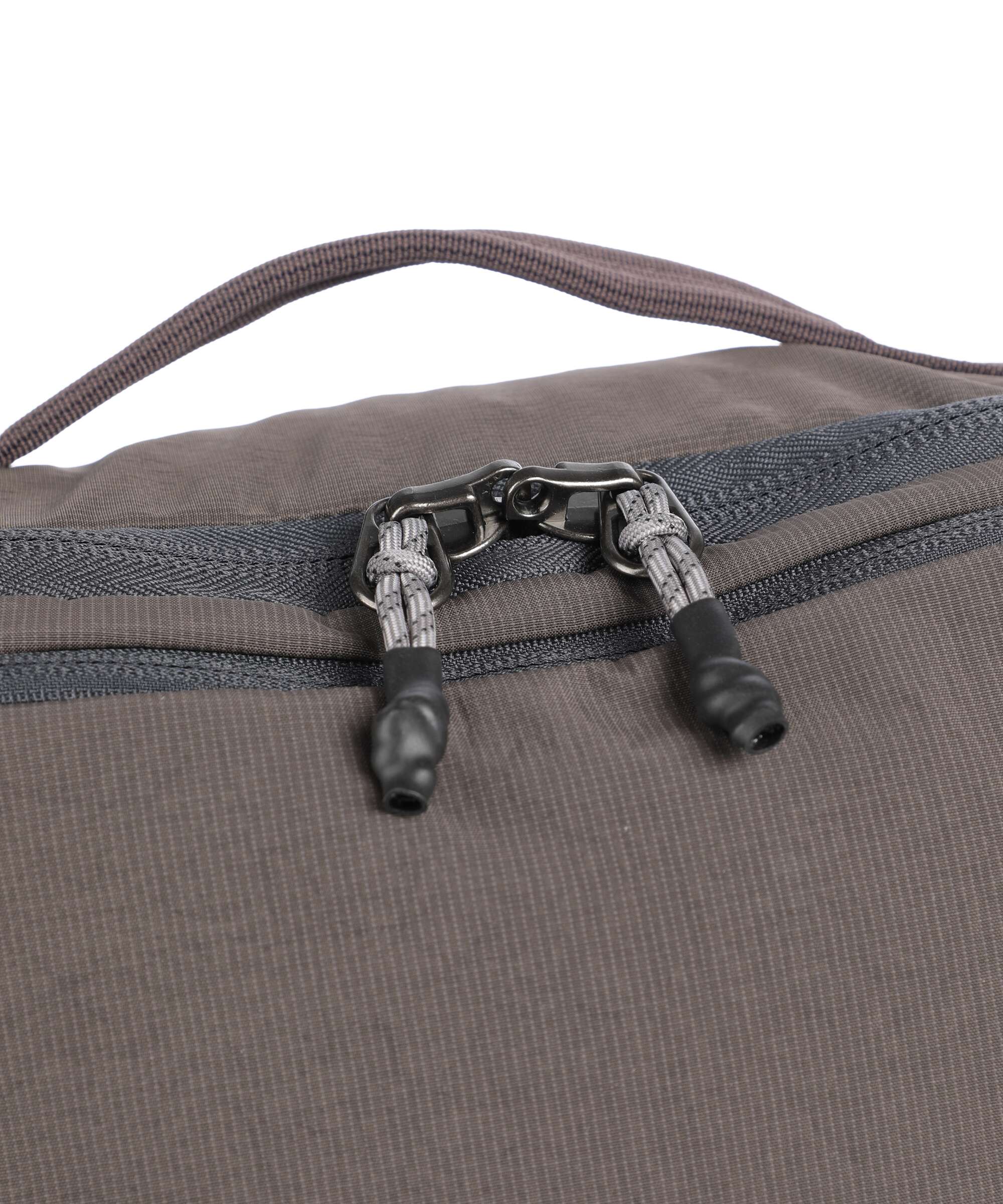 Bellroy Lite Travel bag with wheels riverrock - Image 3