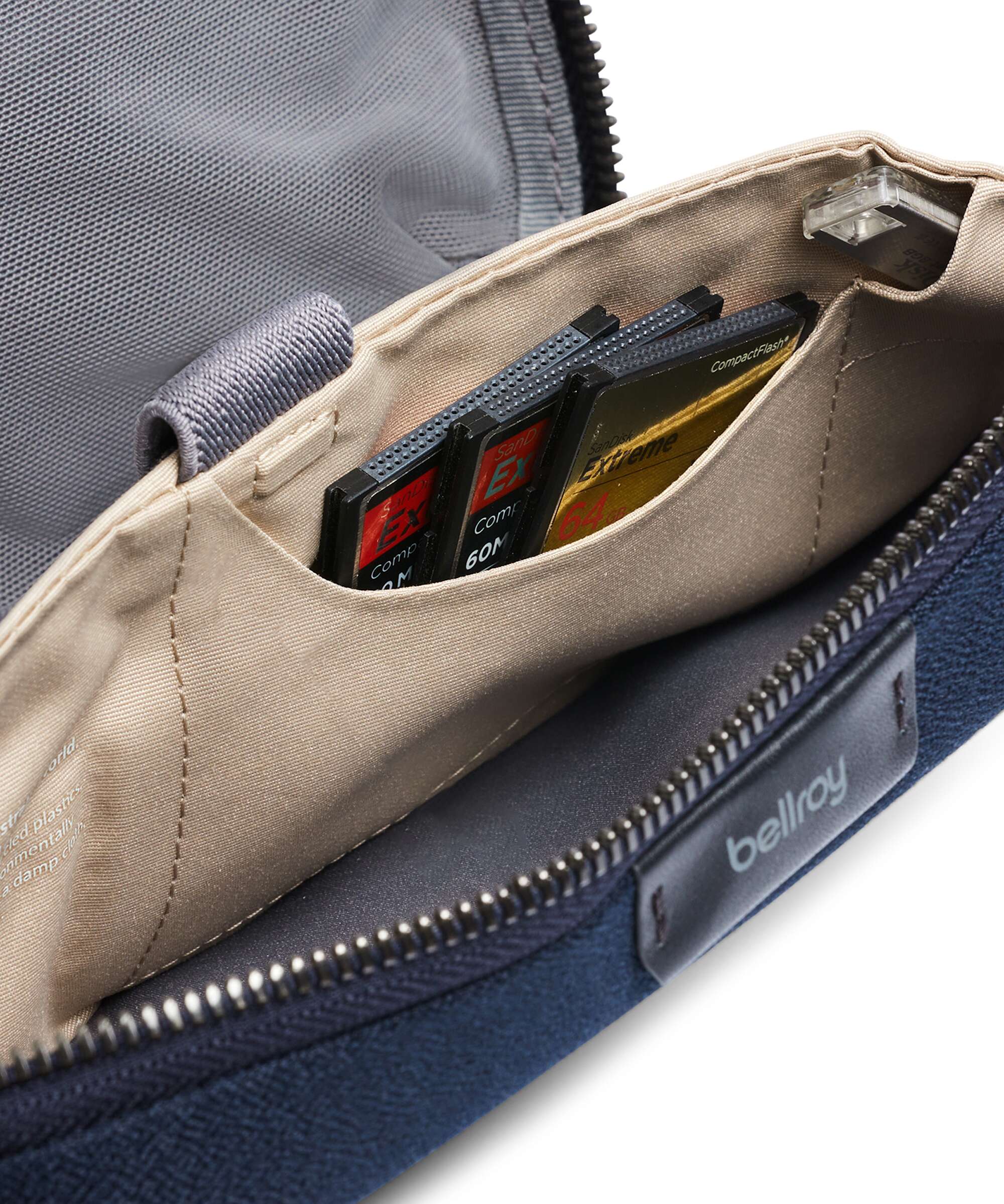 Bellroy Tech Travel accessory navy - Image 4