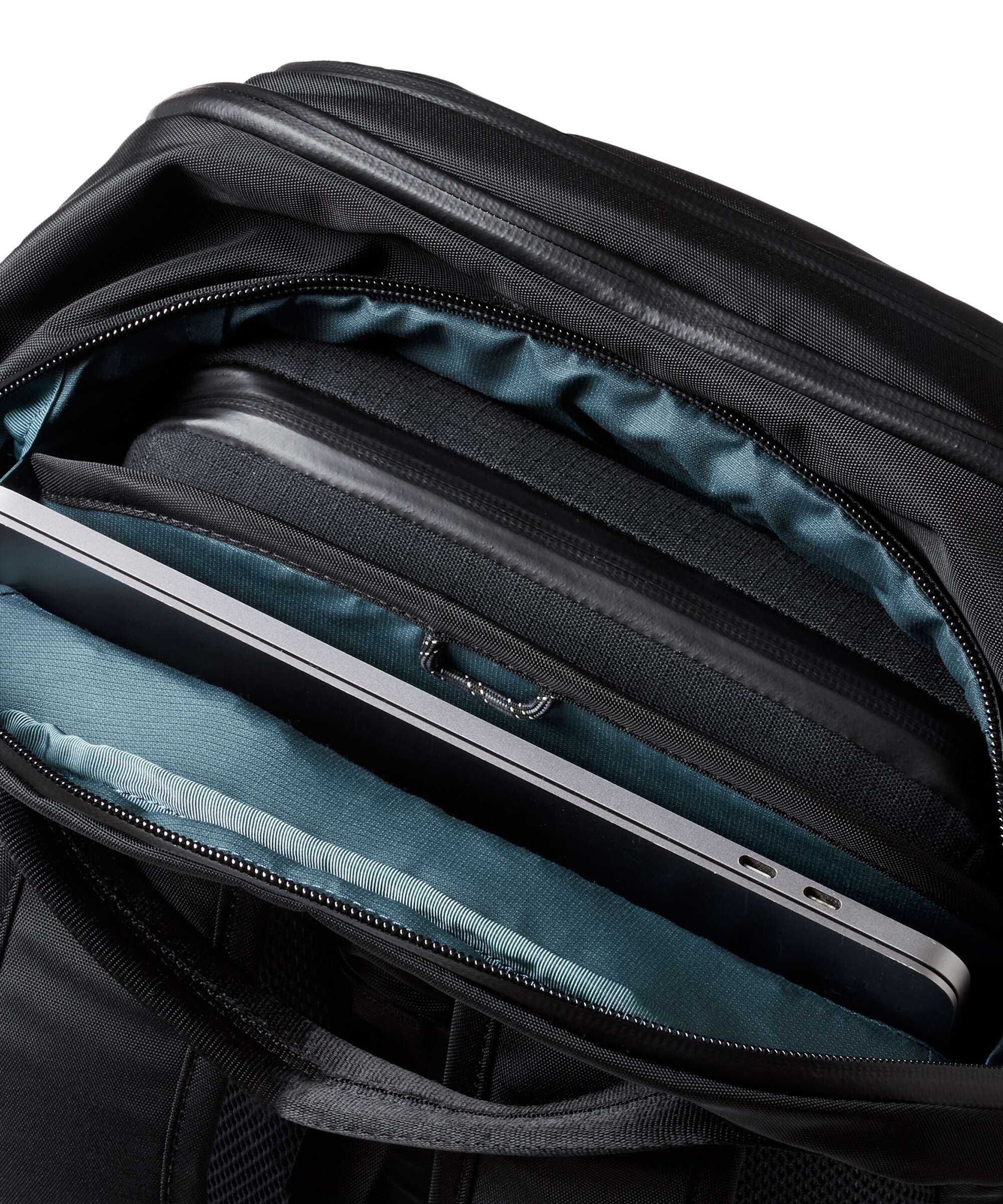 Bellroy Transit 28 Pro Backpack black - Image 7
