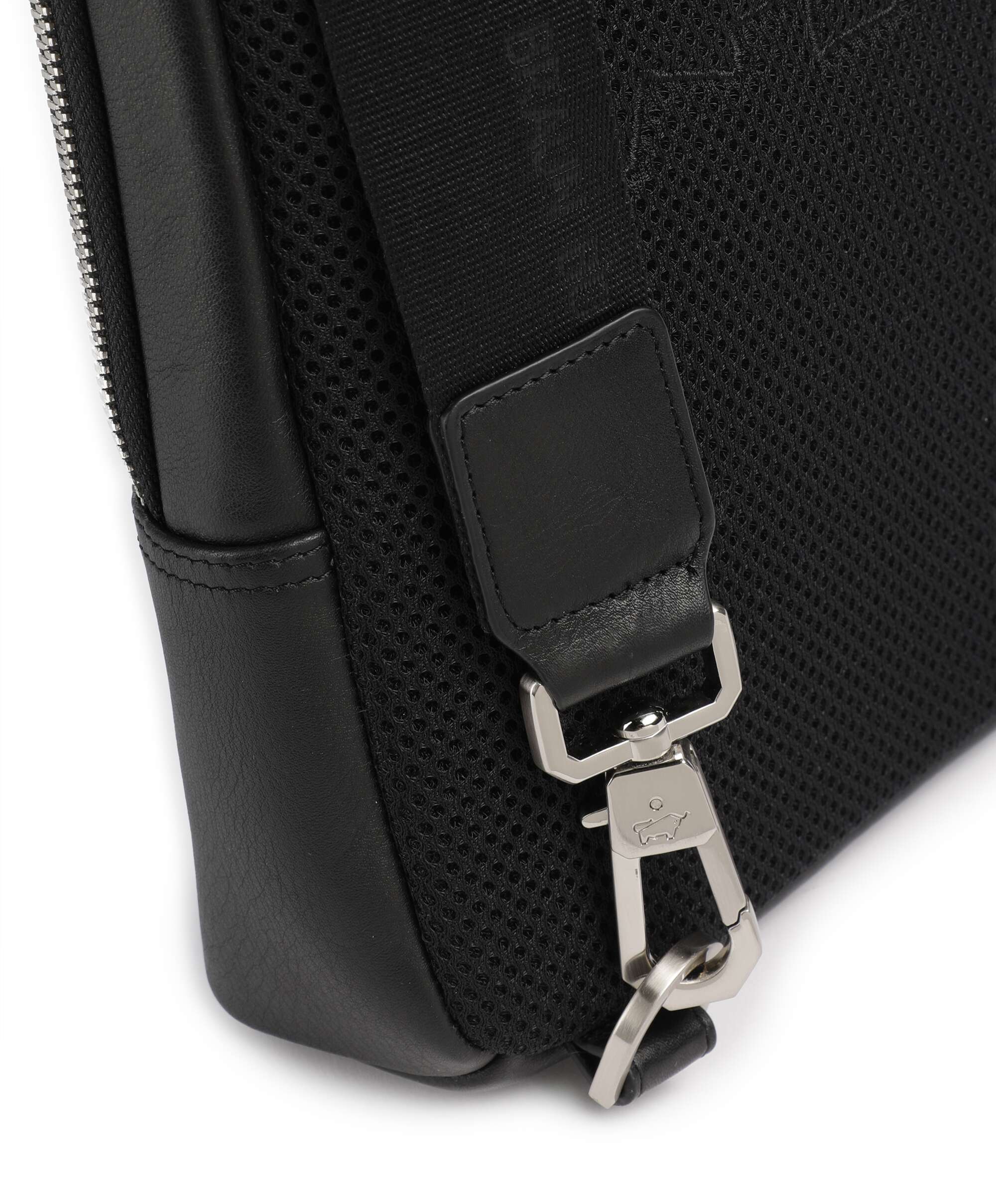 Braun Büffel Golf Sling bag black - Image 4