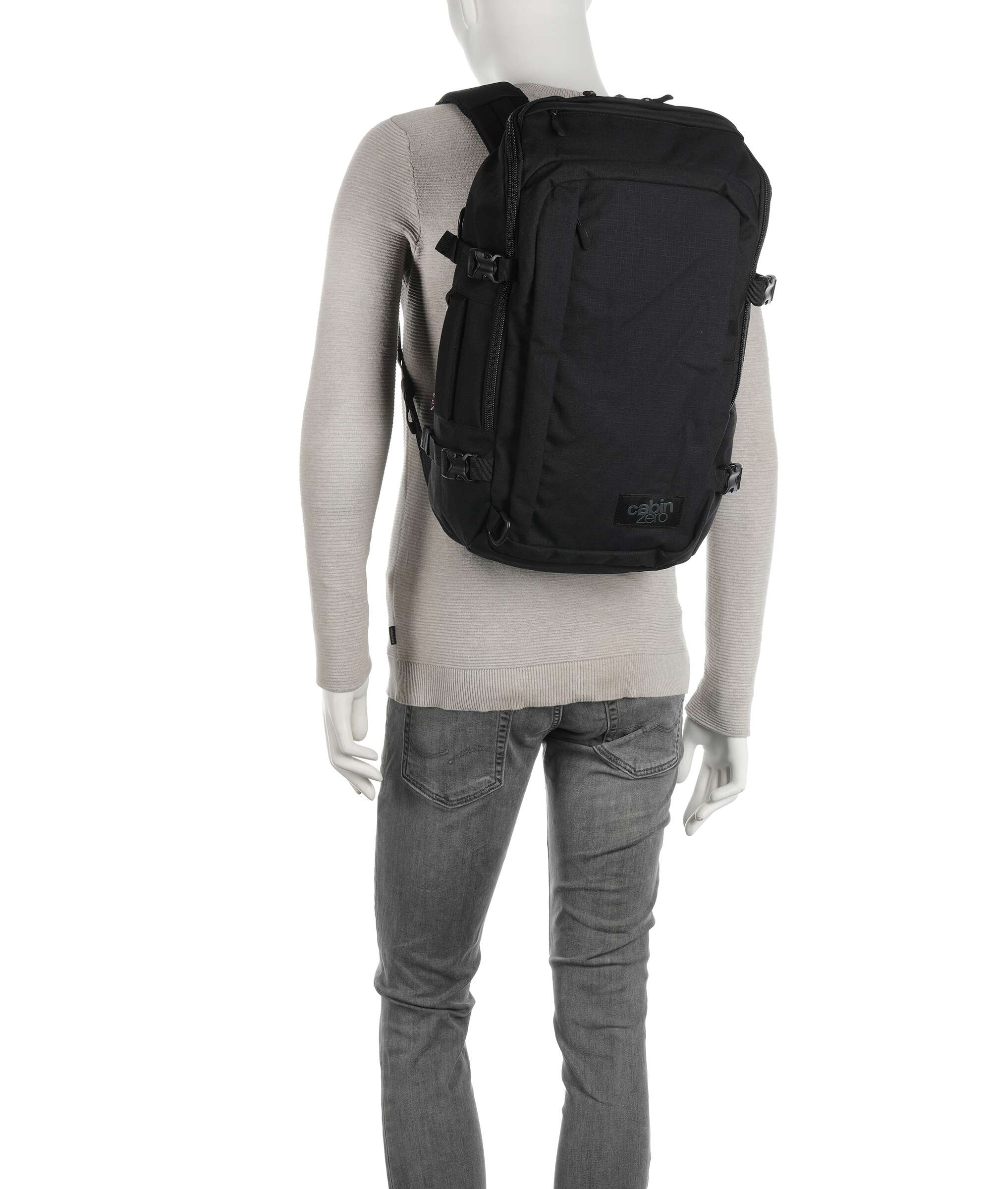 Cabin Zero ADV 32 Travel backpack galaxy blue - Image 3