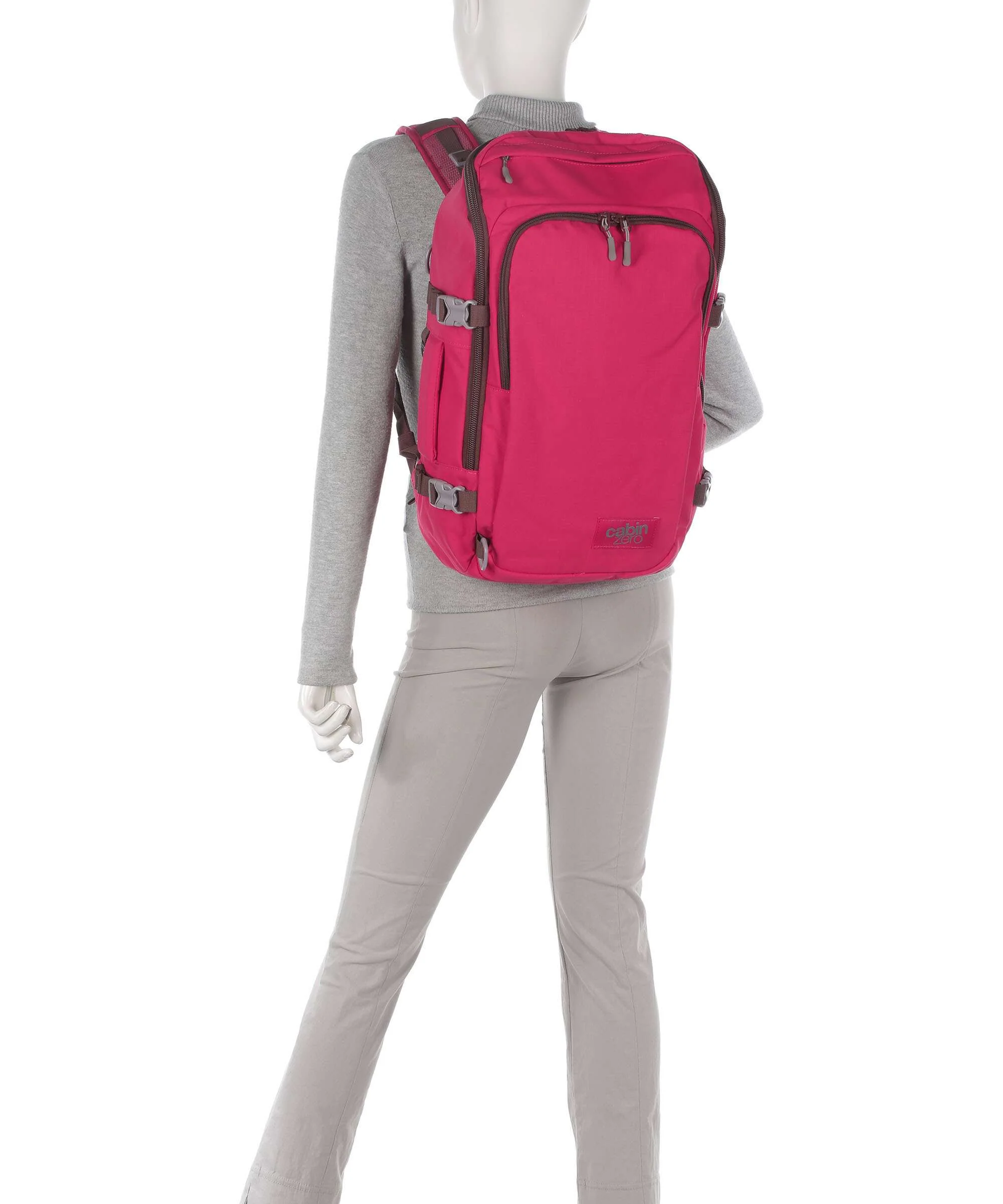 Cabin Zero ADV Pro 32 Travel backpack miami magenta - Image 3