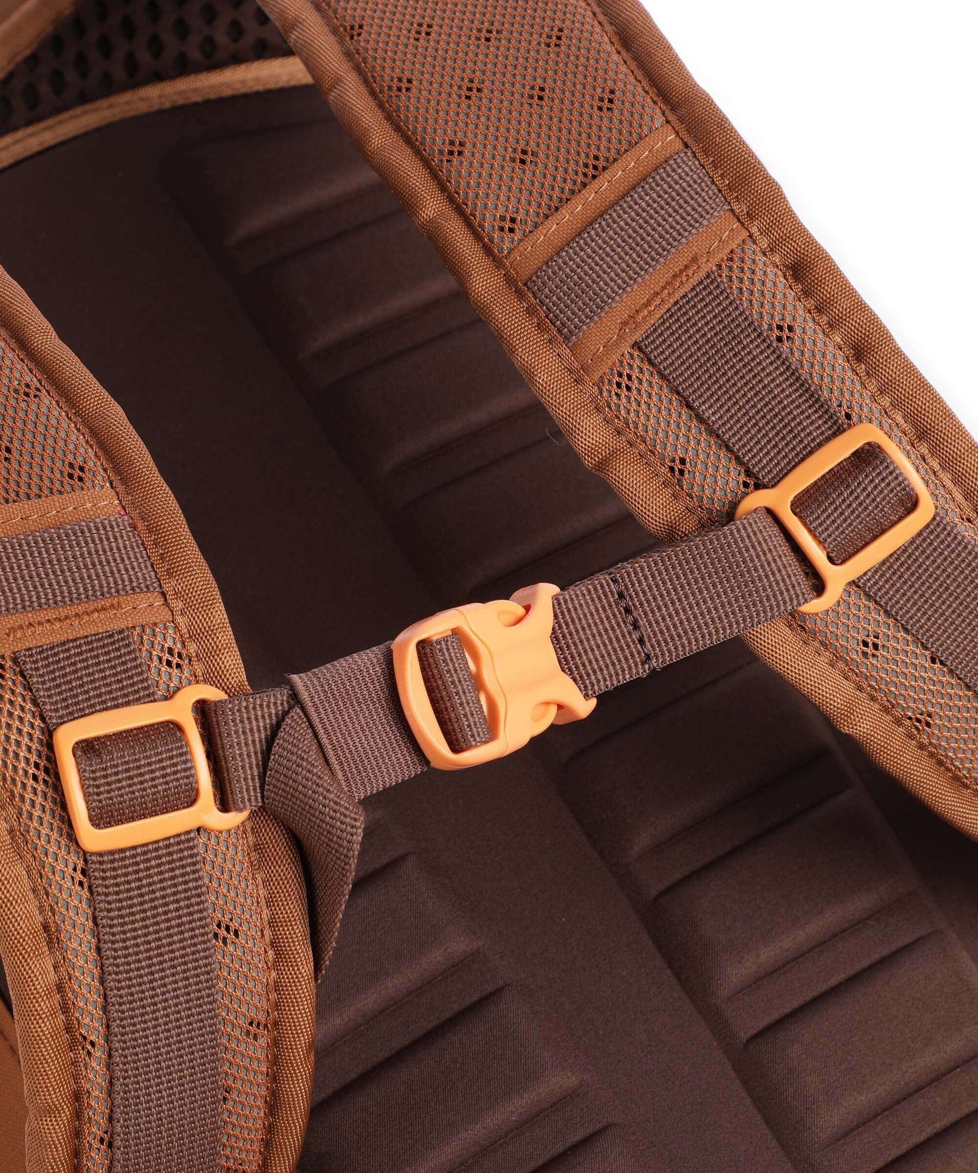 Cabin Zero ADV Pro 32 Travel backpack saigon coffee - Image 5