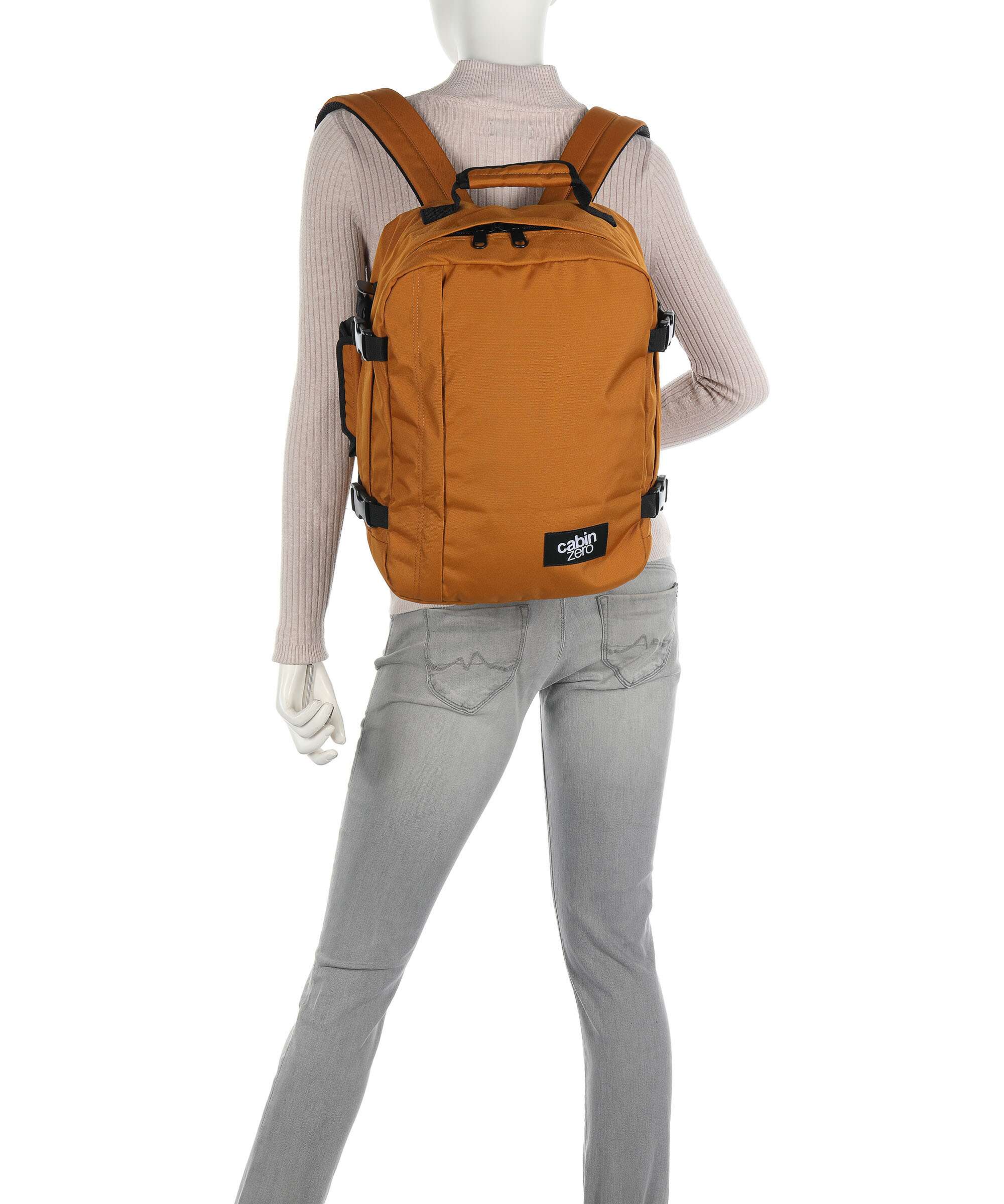 Cabin Zero Classic 28 Backpack sunny day - Image 3