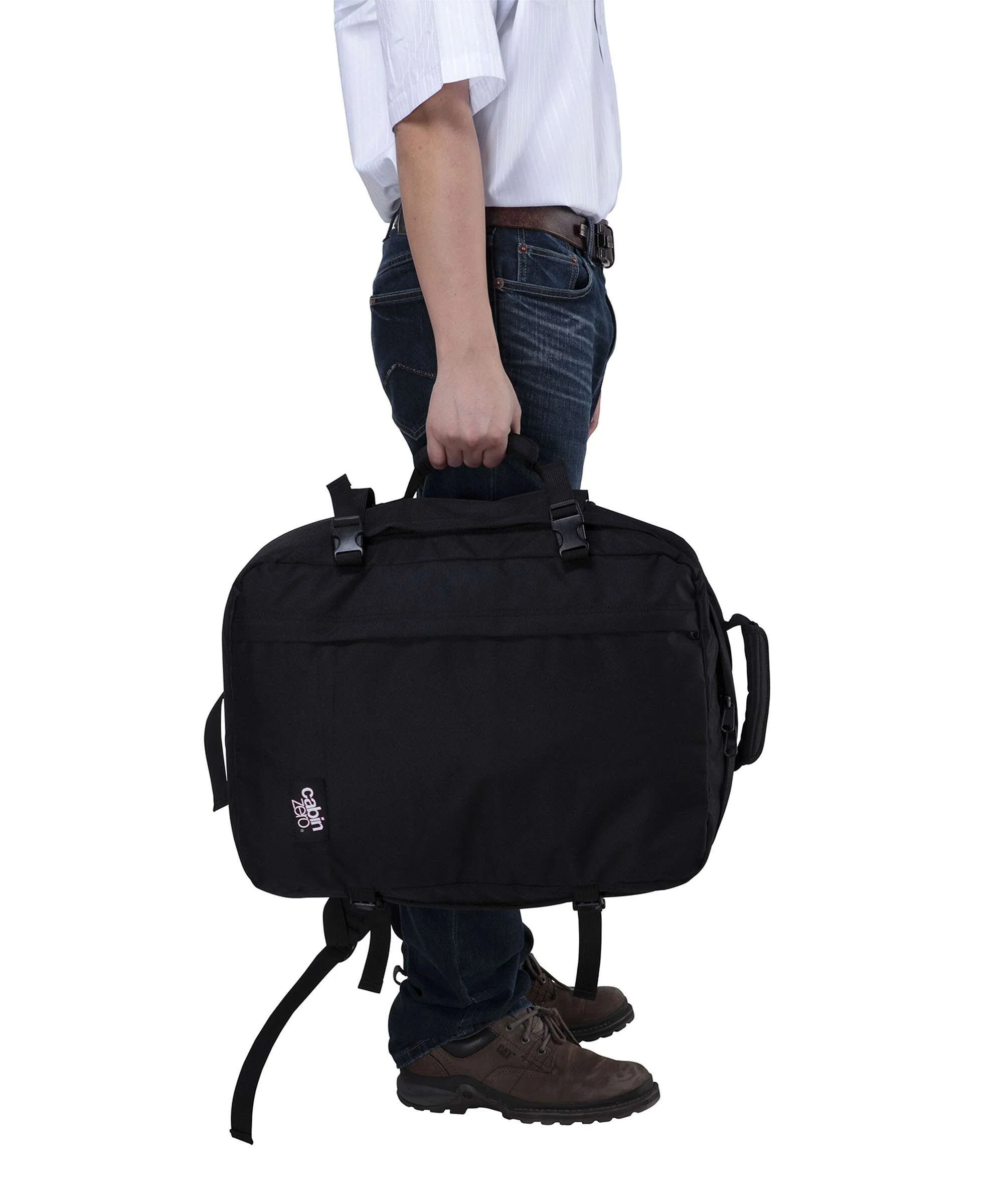 Cabin Zero Classic 44 Travel backpack sunny day - Image 4