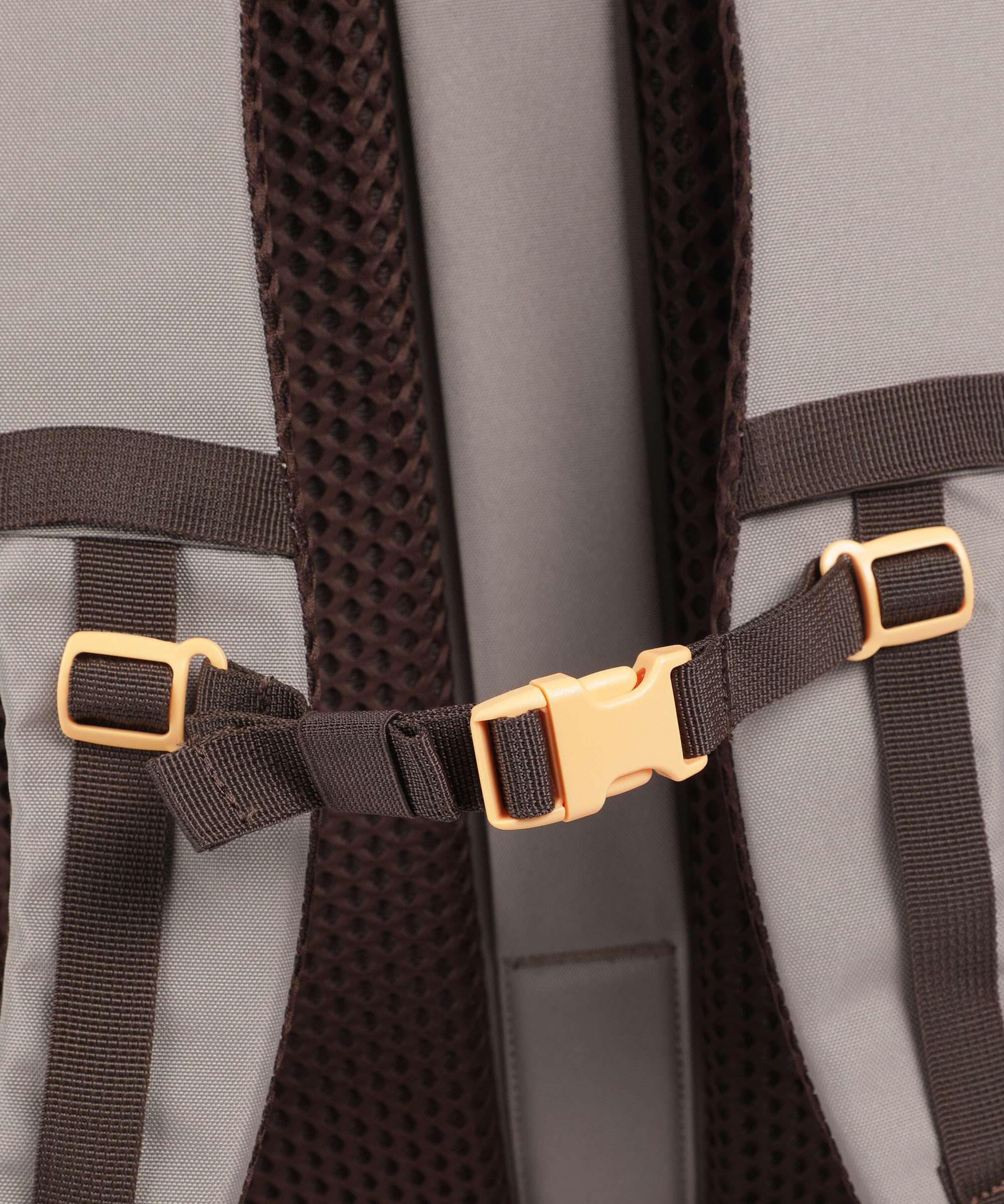 Cabin Zero Classic Pro 42 Travel backpack grey moor - Image 4