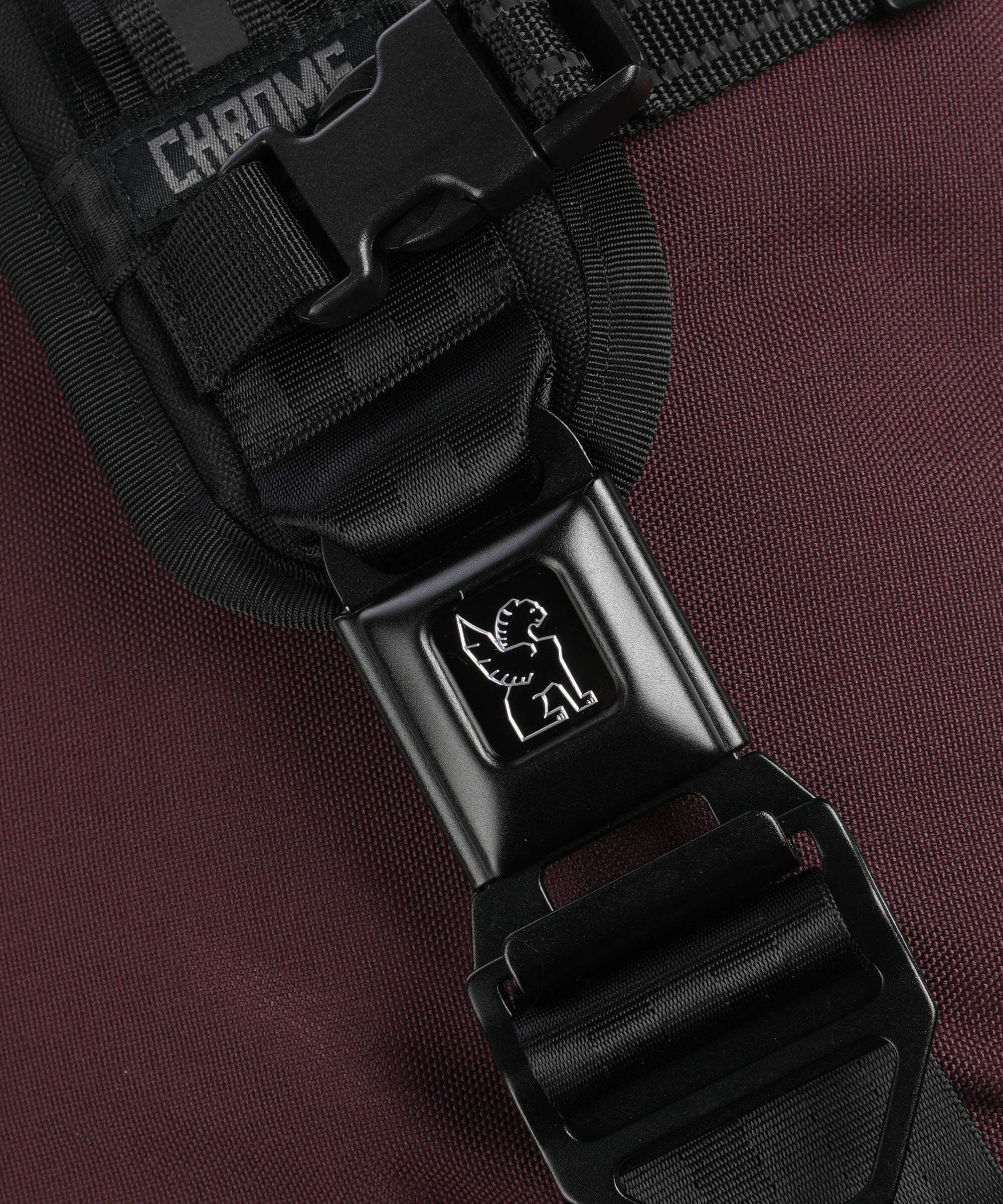 Chrome Metro Mini Messenger bag royale - Image 5