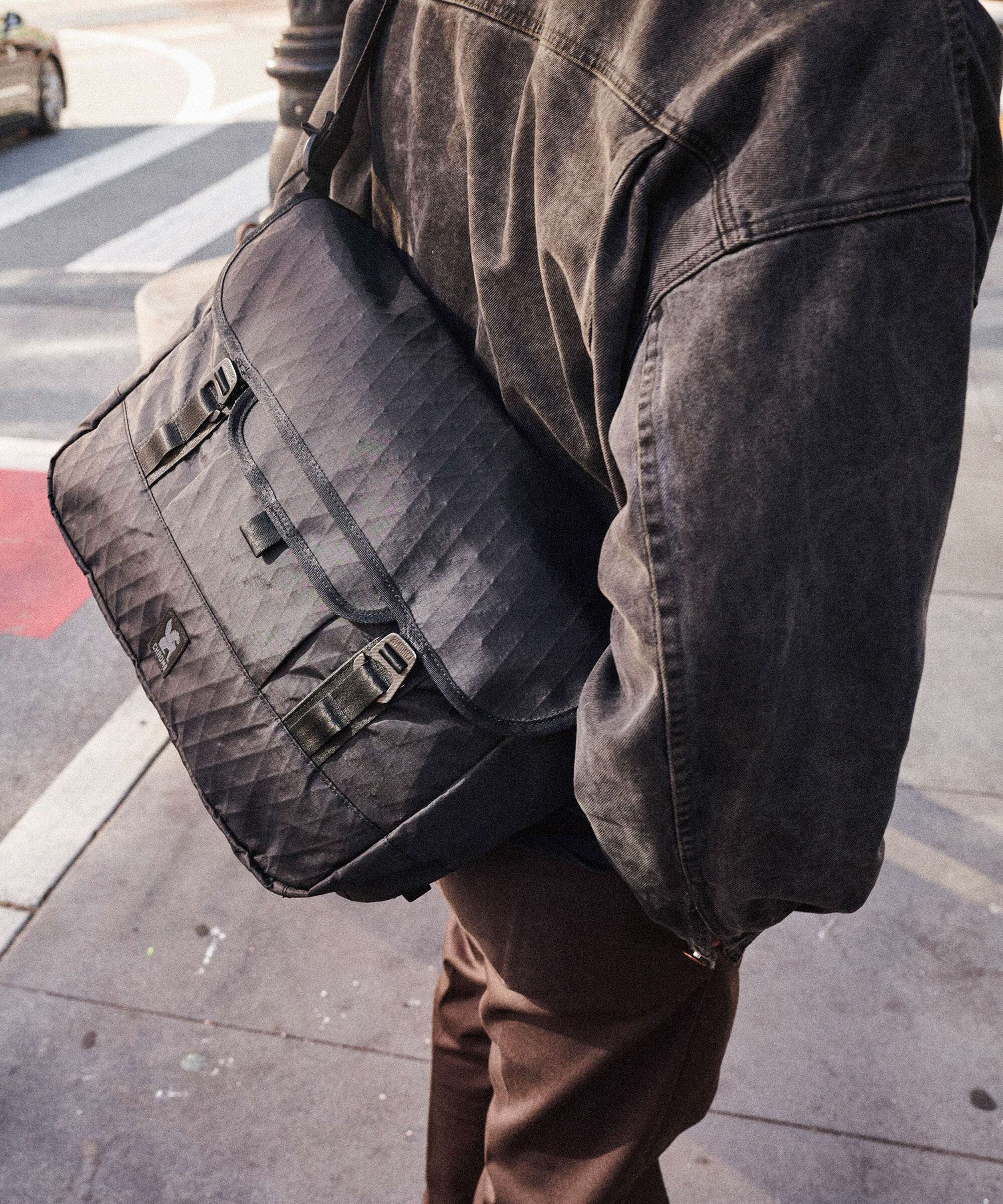 Chrome Midtown 20 Messenger bag sandstone - Image 3
