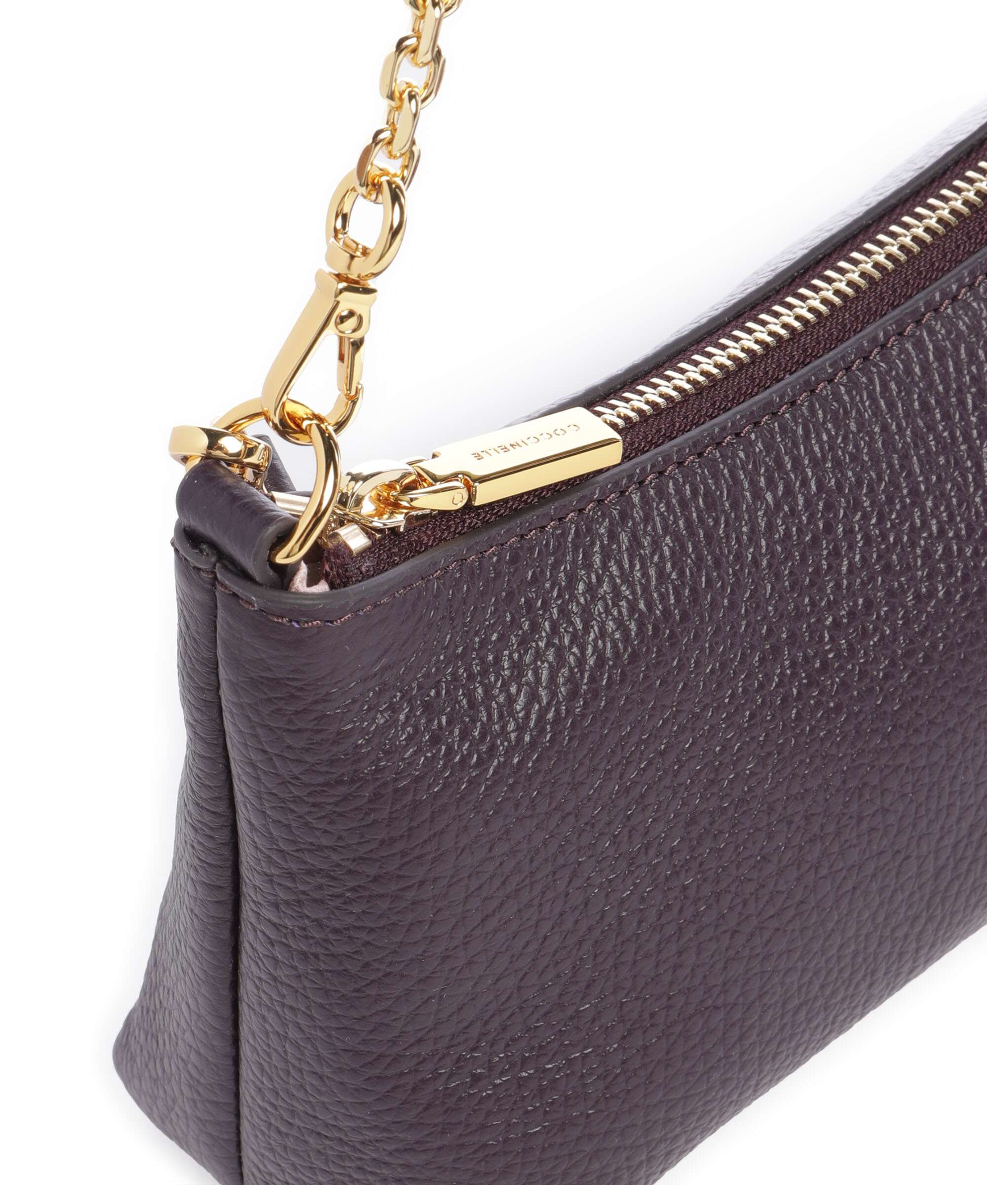 Coccinelle Aura Shoulder bag prune - Image 5