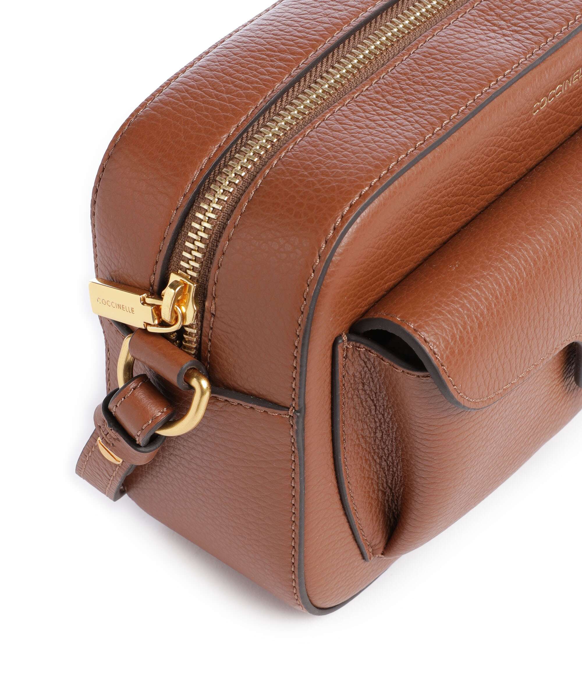Coccinelle Beat Soft Crossbody bag cognac - Image 4