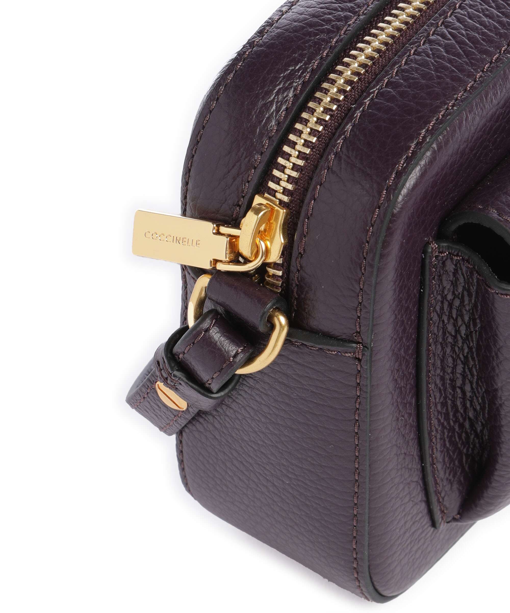 Coccinelle Beat Soft Crossbody bag prune - Image 4