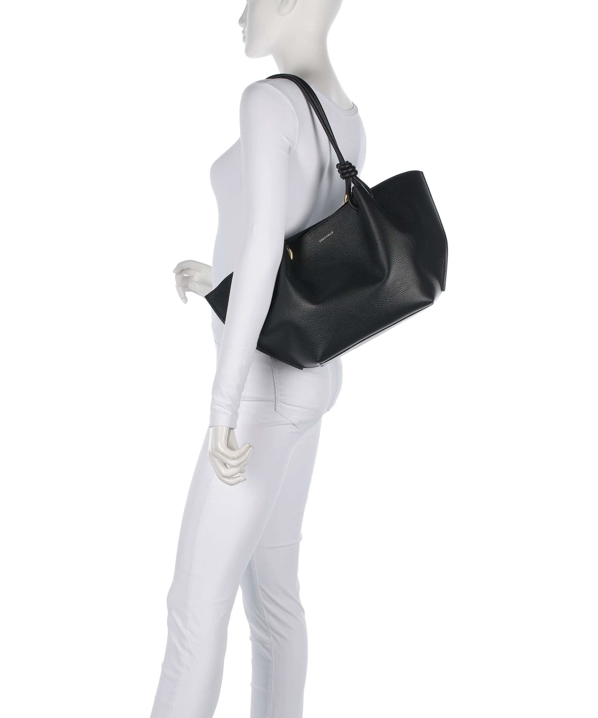 Coccinelle Finn Hobo bag noir - Image 3