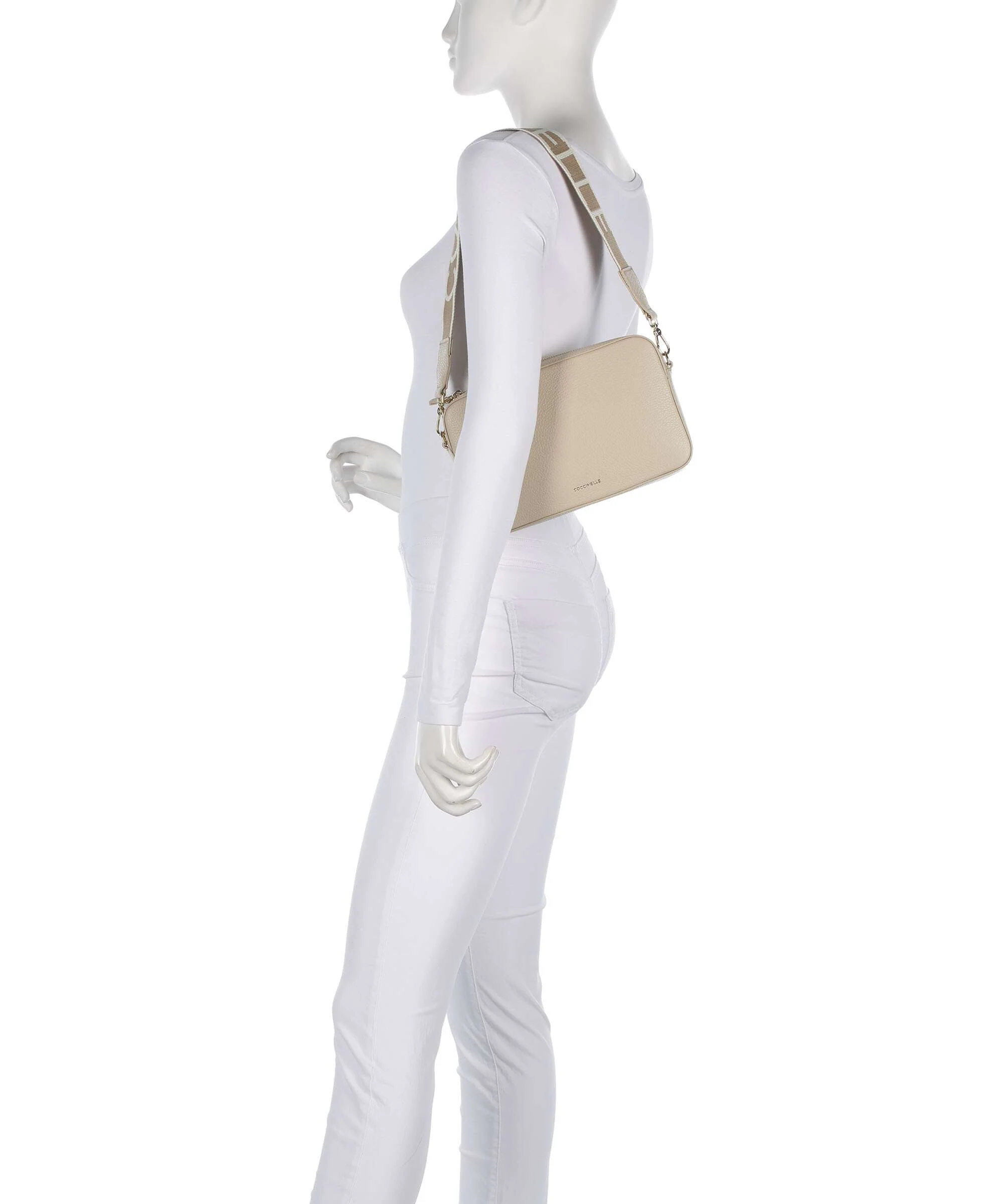 Coccinelle Tebe Shoulder bag sandshell - Image 3