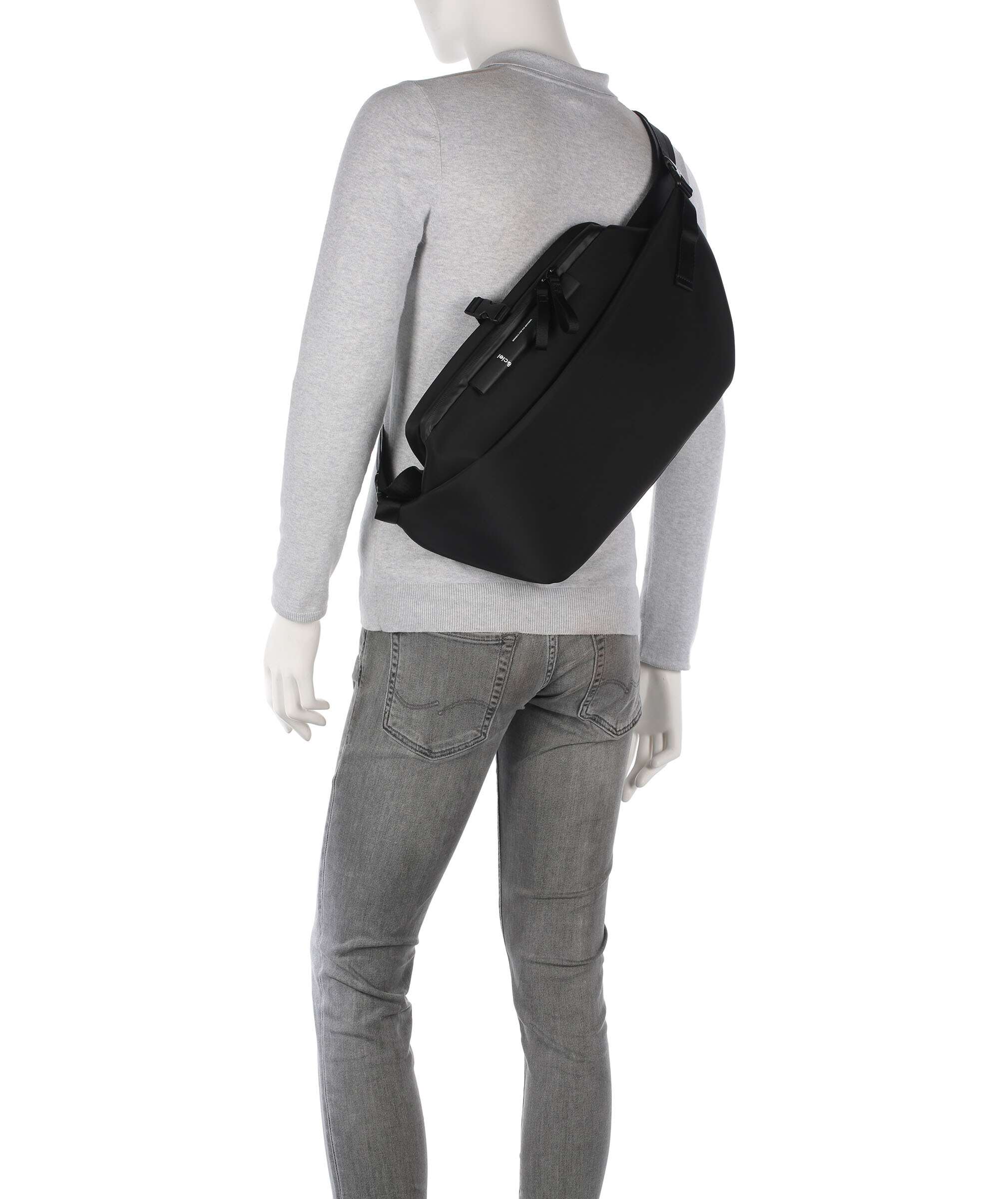 Côte&Ciel Isarau L Sling bag black - Image 4