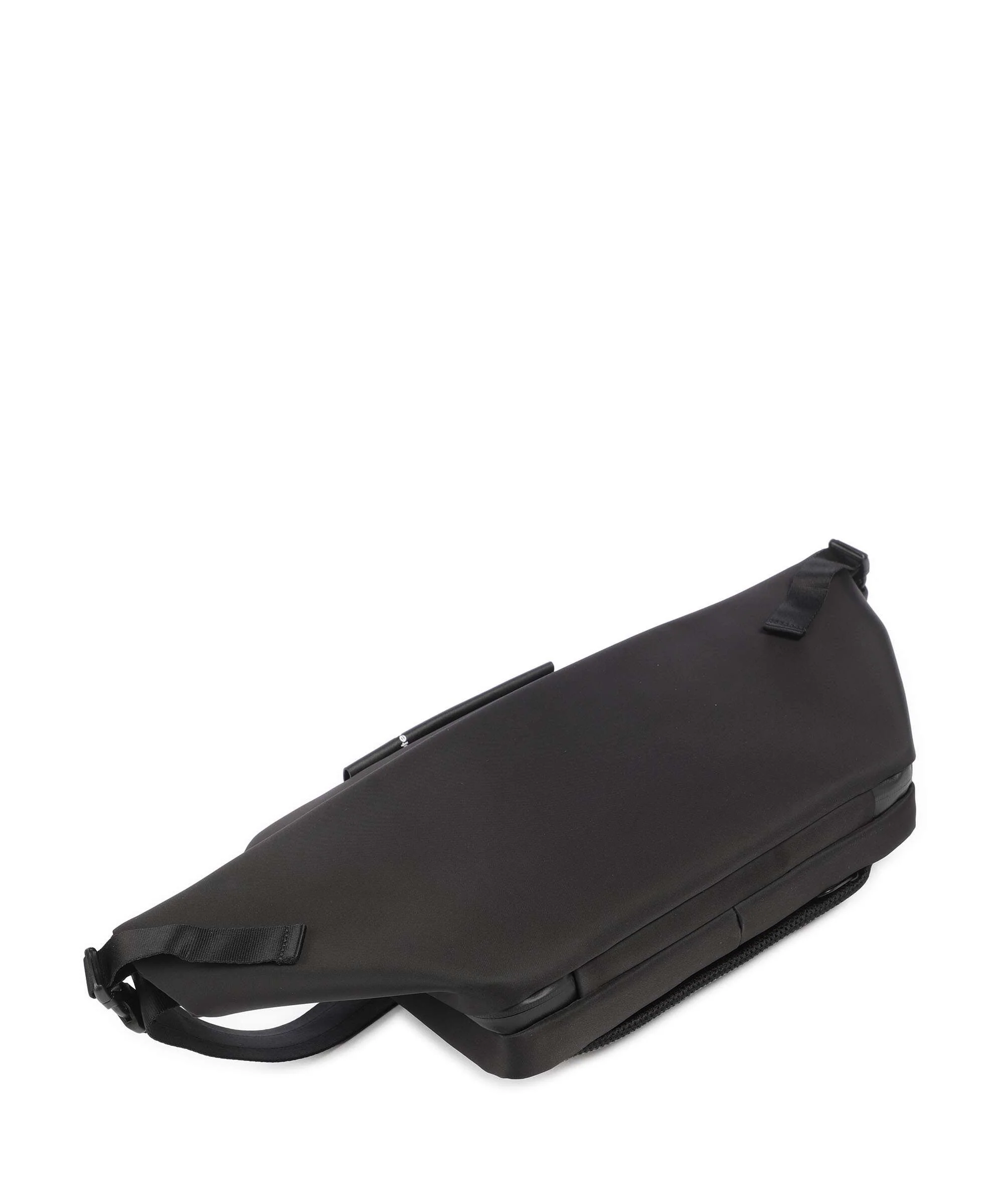 Côte&Ciel Isarau L Sling bag black - Image 6