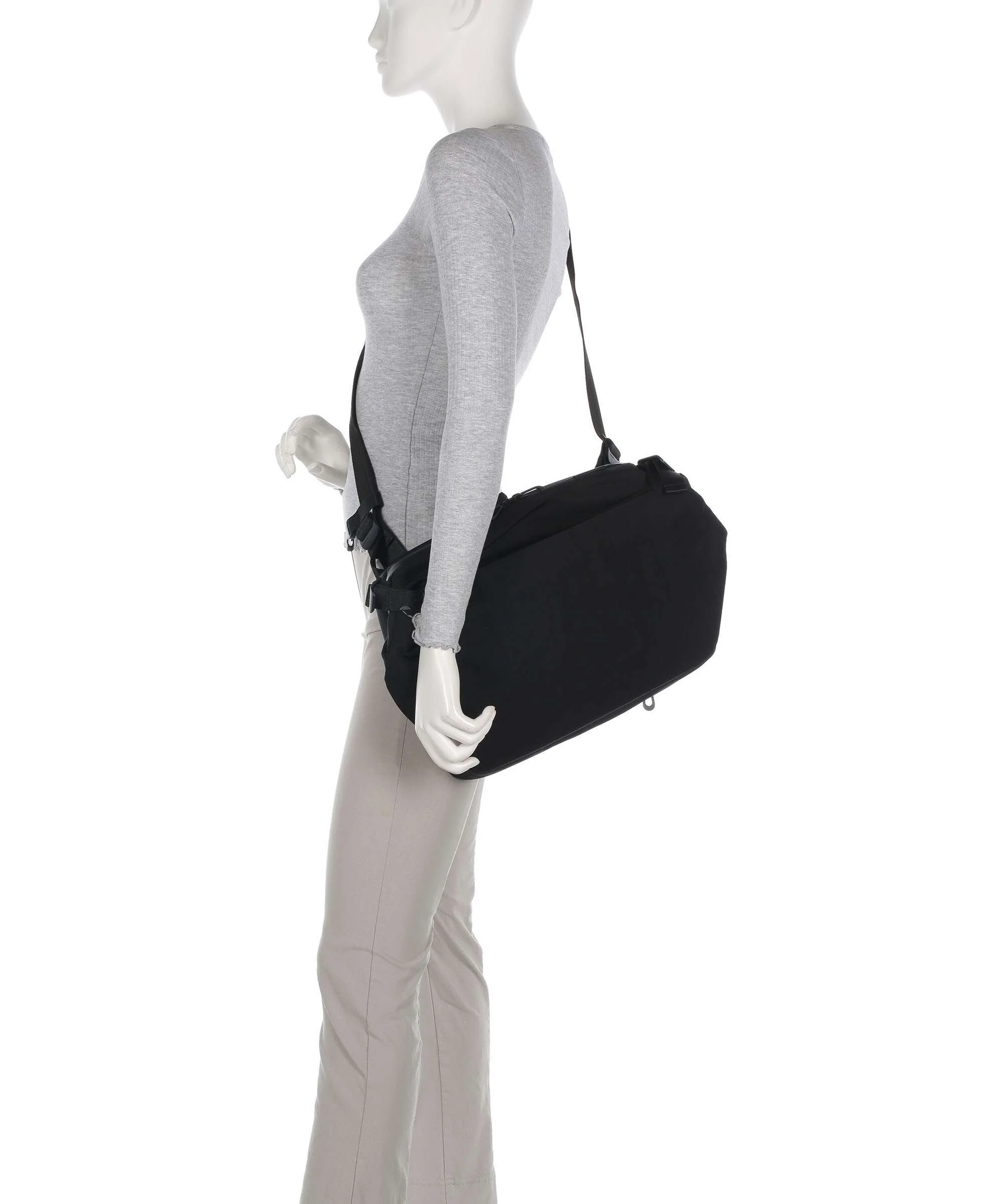 CĂ´te&Ciel Riss Messenger bag black - Image 3