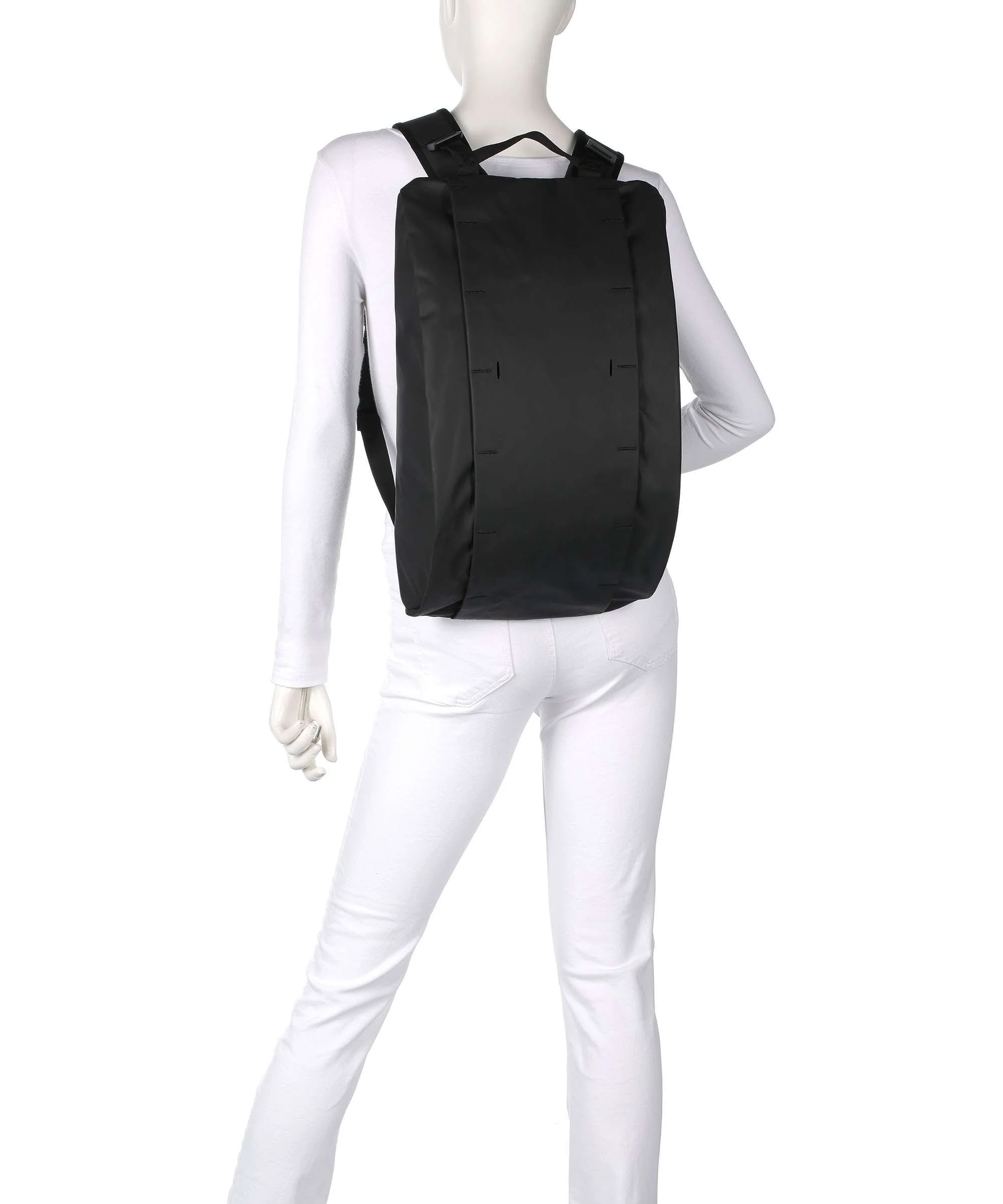 Db Hugger 15 Backpack black out - Image 3