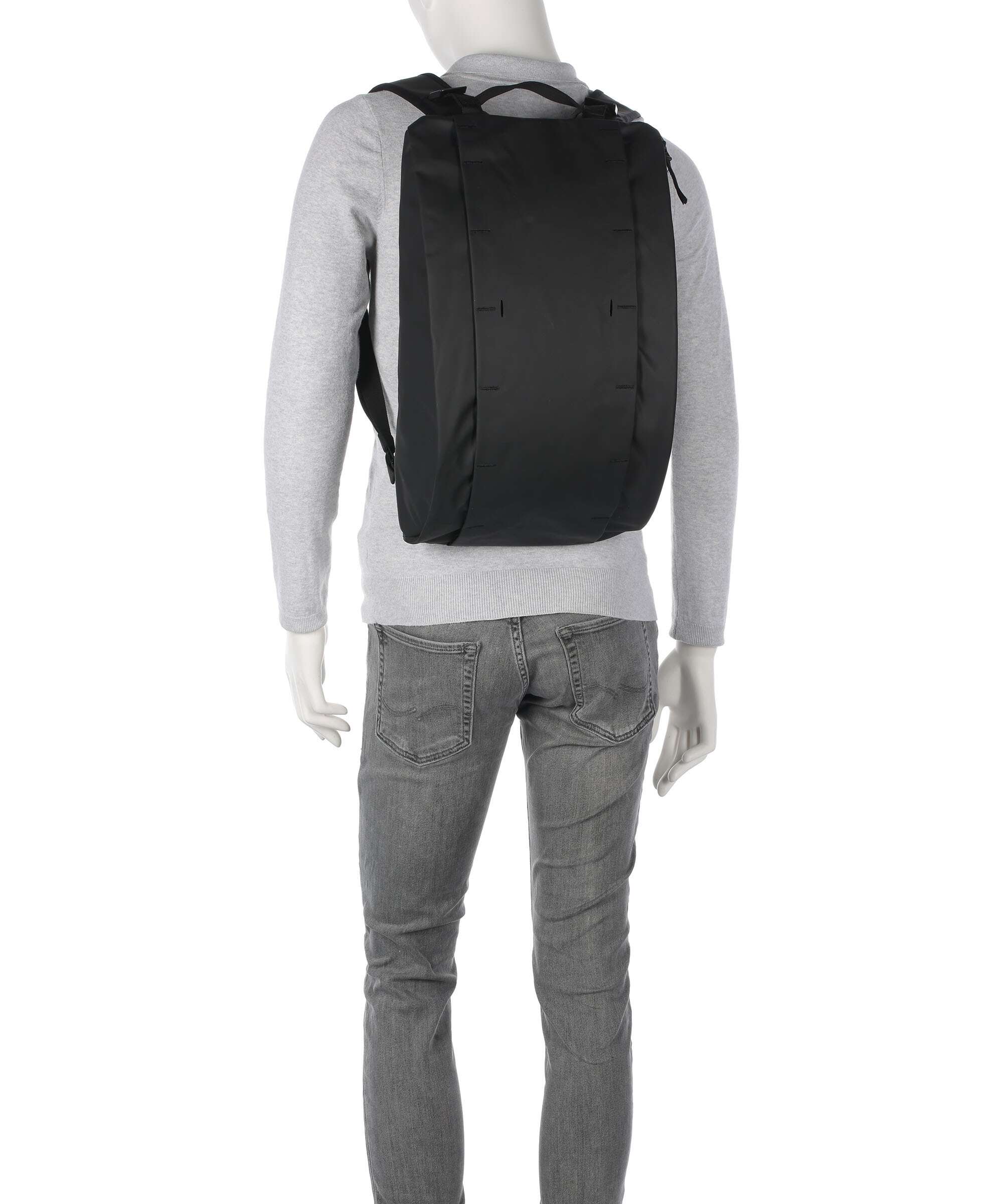 Db Hugger 15 Backpack black out - Image 4