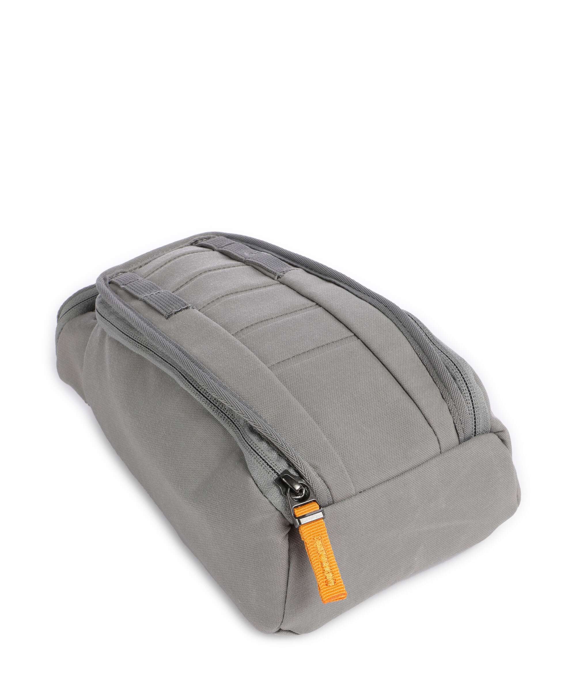 Db Hugger 3 Toiletry bag sand grey - Image 3