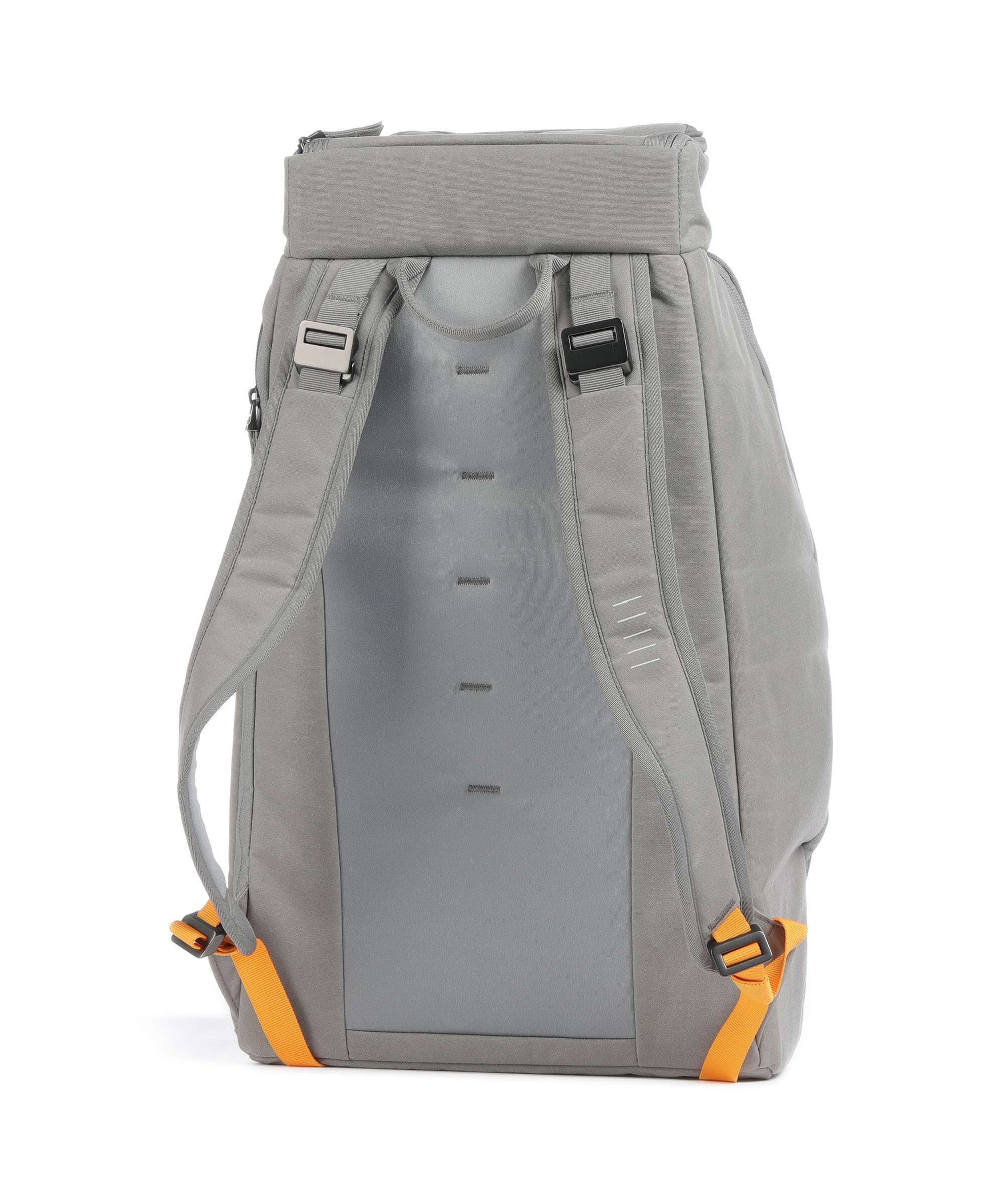 Db Hugger 30 Backpack sand grey - Image 2