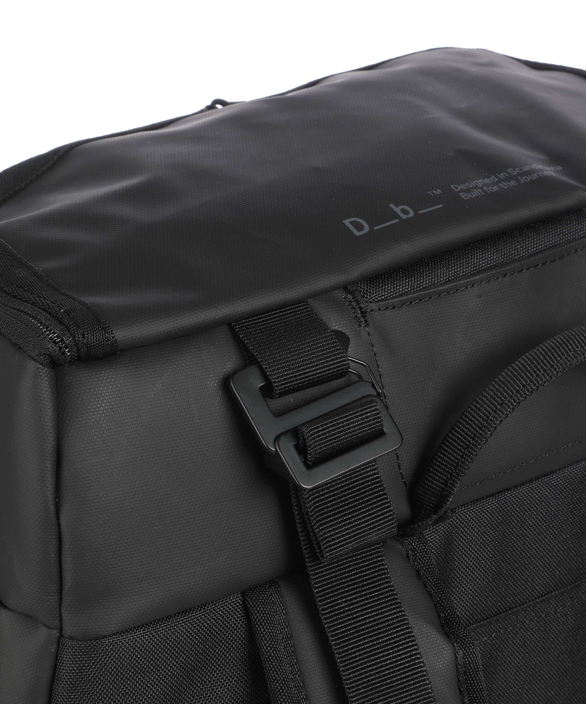 Db Hugger 45 Travel backpack black out - Image 4