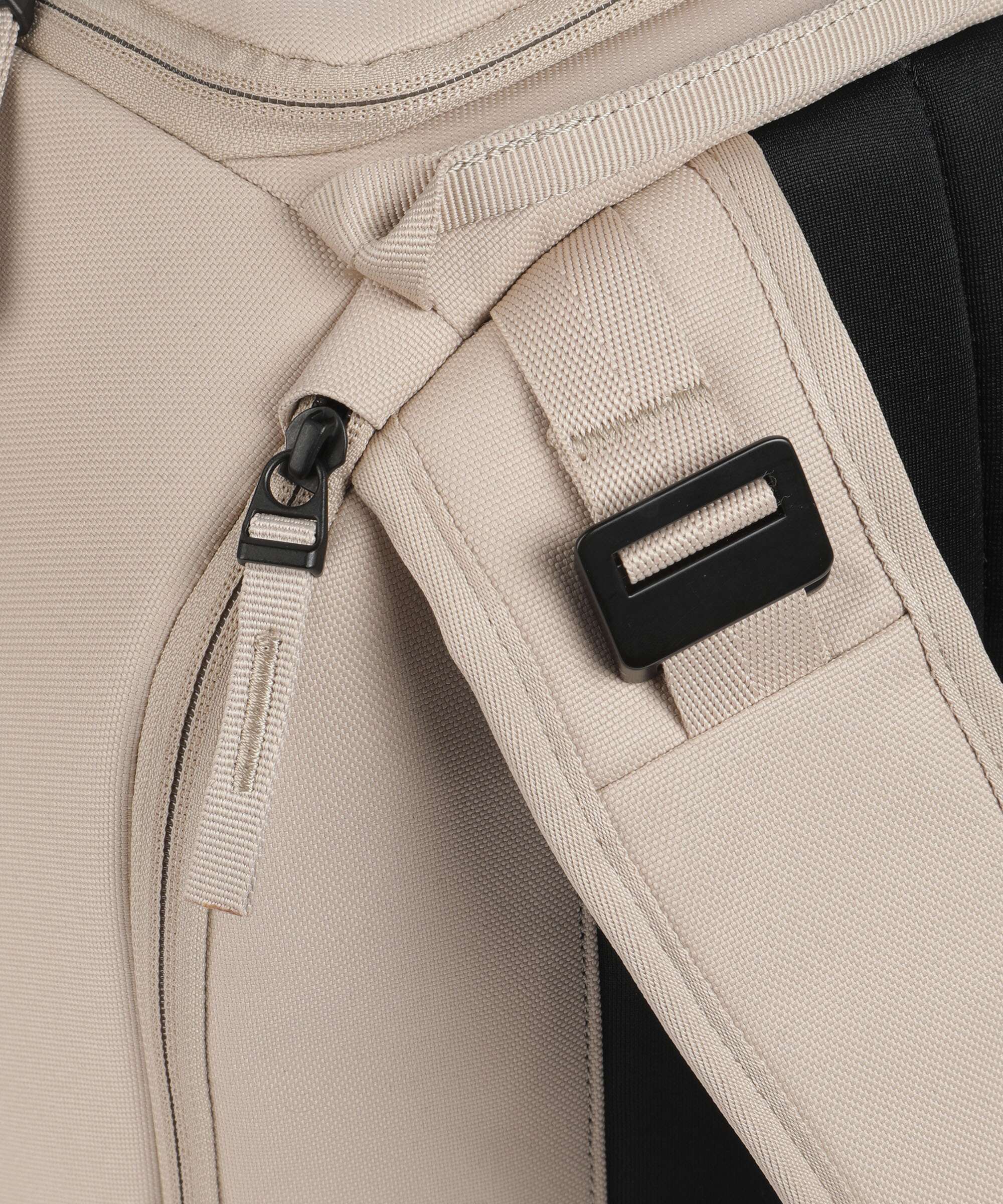 Db Ramverk 21 Backpack fogbow beige - Image 5