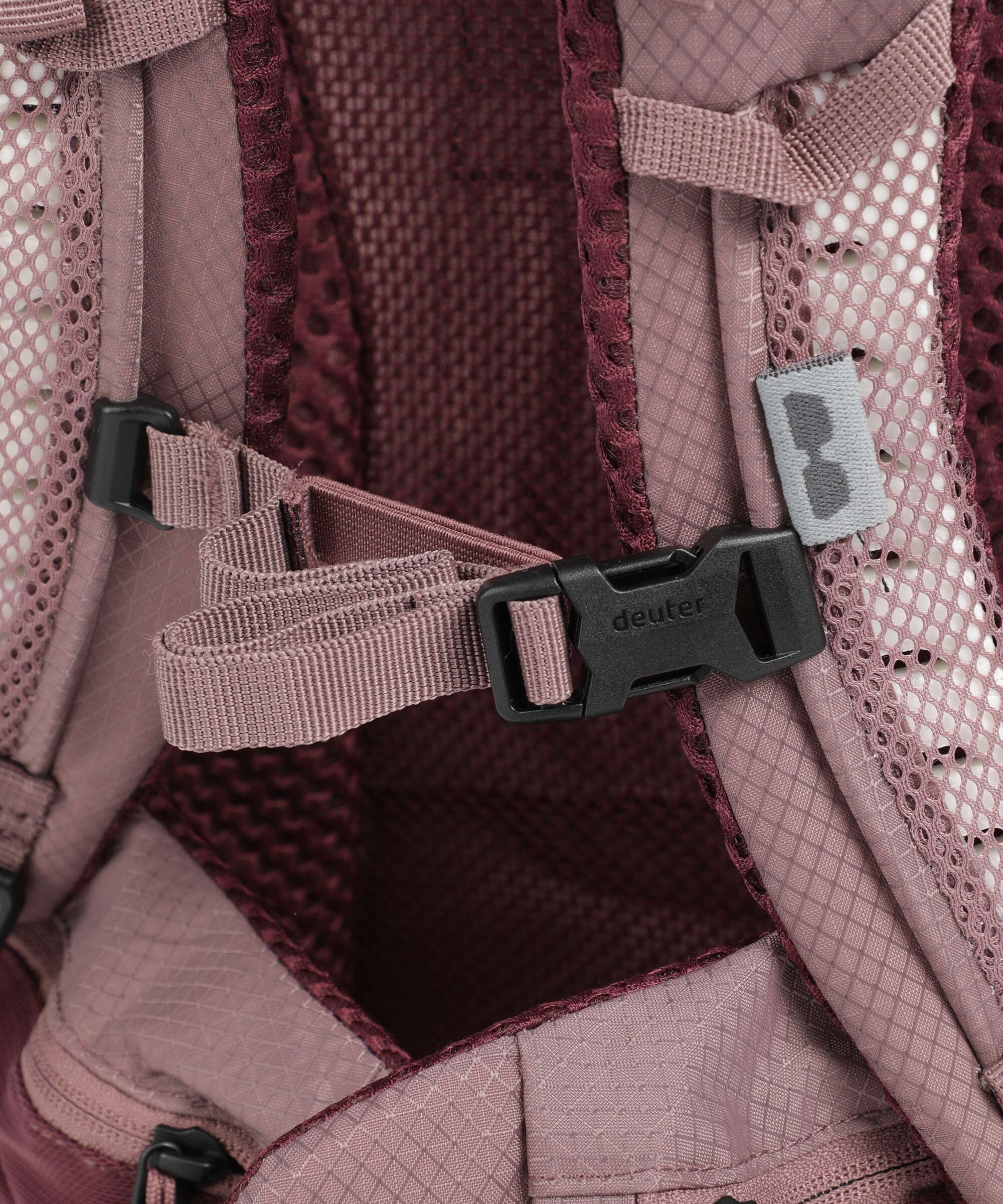 Deuter Futura 24 SL Hiking backpack cassis ashrose - Image 3