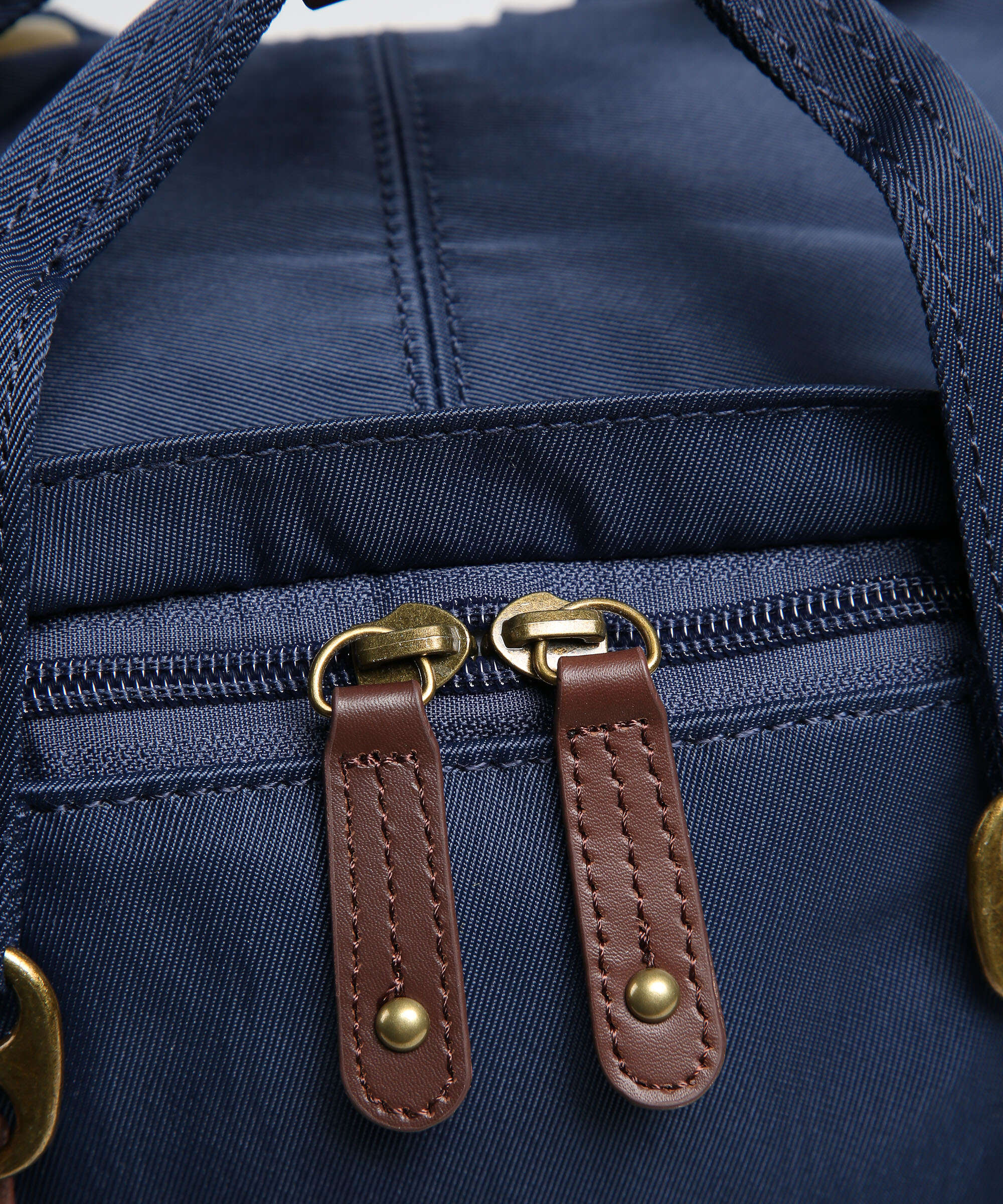 Doughnut Macaroon Backpack blueberry - Image 3
