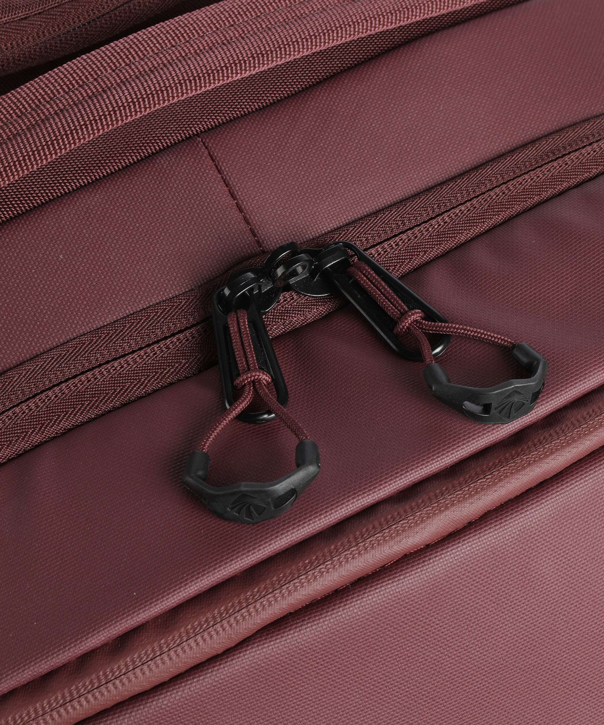 Eagle Creek Tarmac 65 Spinner (4 wheels) currant - Image 3