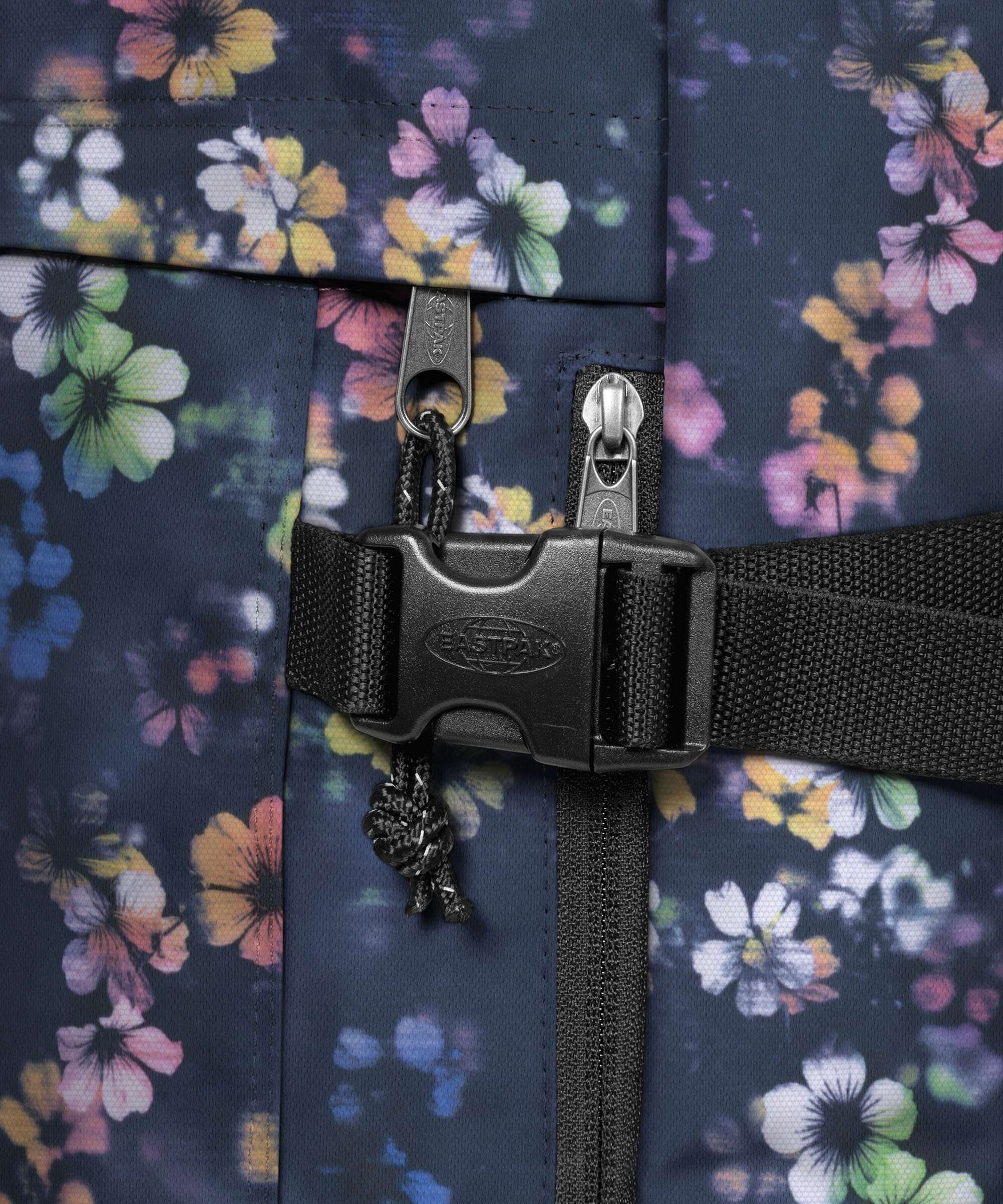 Eastpak Travelpack Travel backpack flora fade navy - Image 5