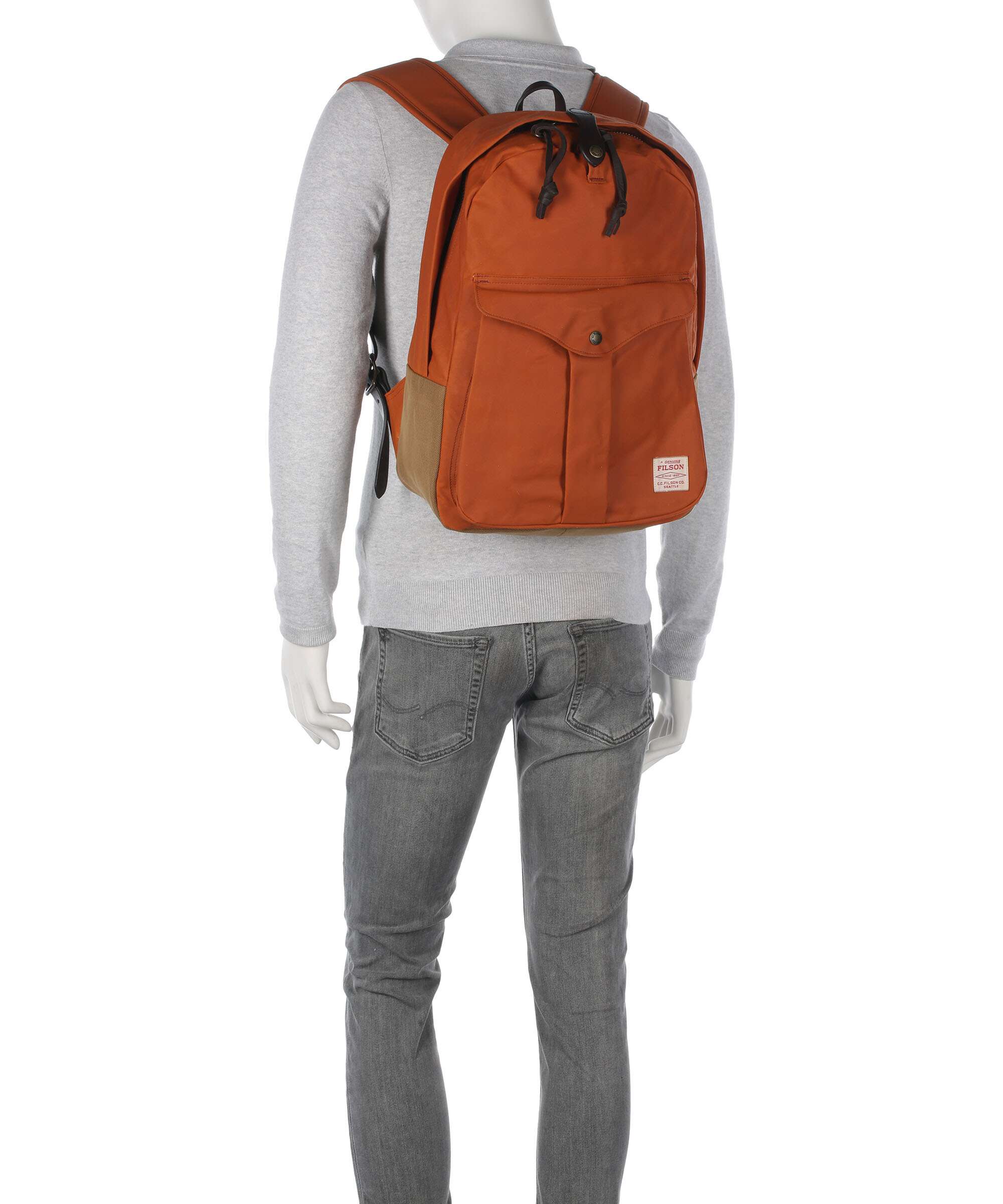 Filson Oil Finish Tin Cloth Journeyman Backpack rust - Image 3
