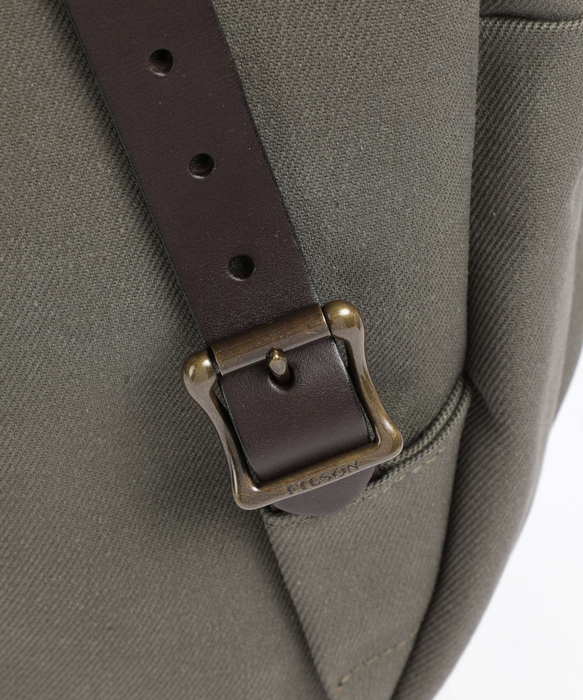 Filson Rugged Twill Large Backpack otter green - Image 4