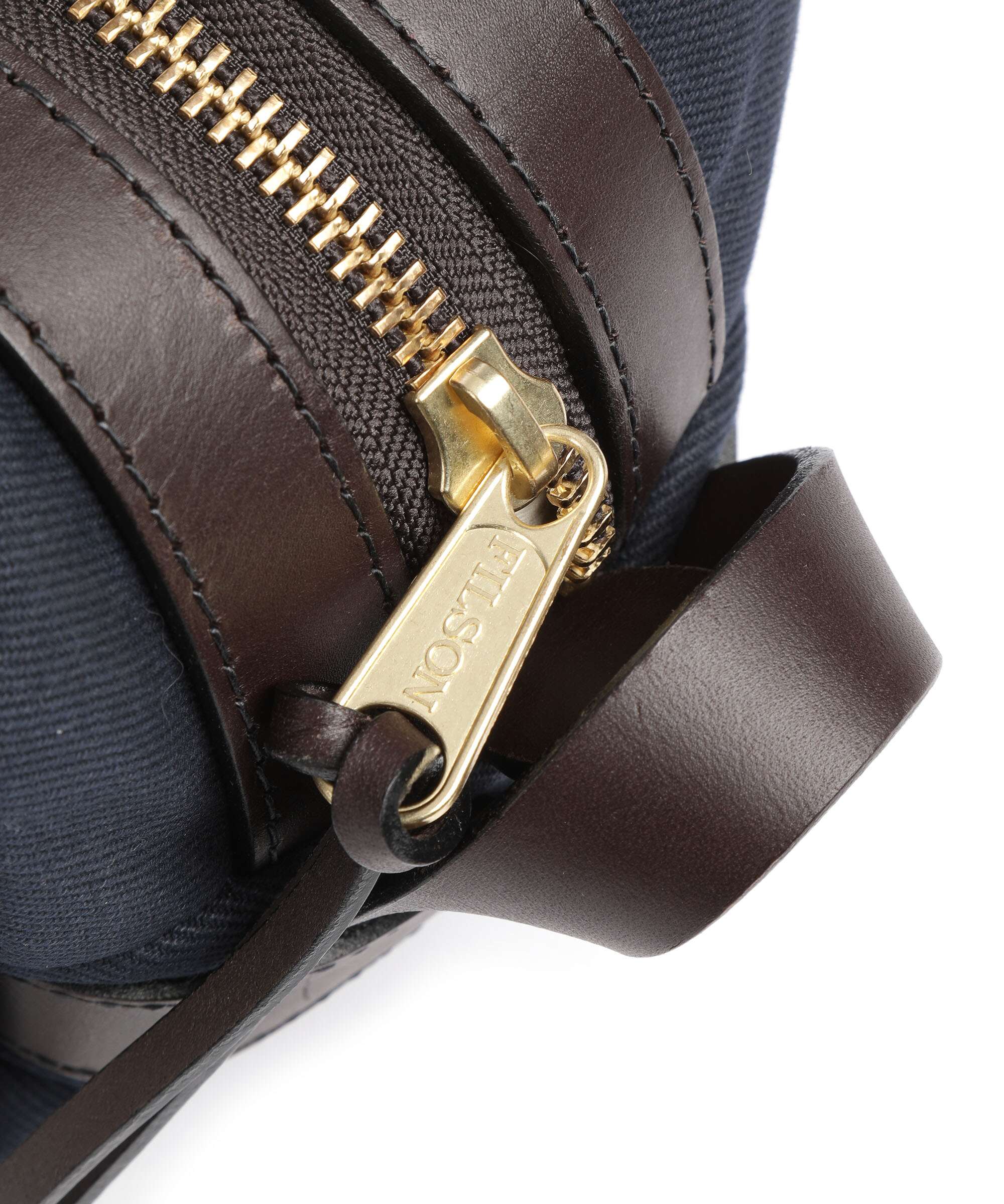 Filson Rugged Twill Toiletry bag navy - Image 3