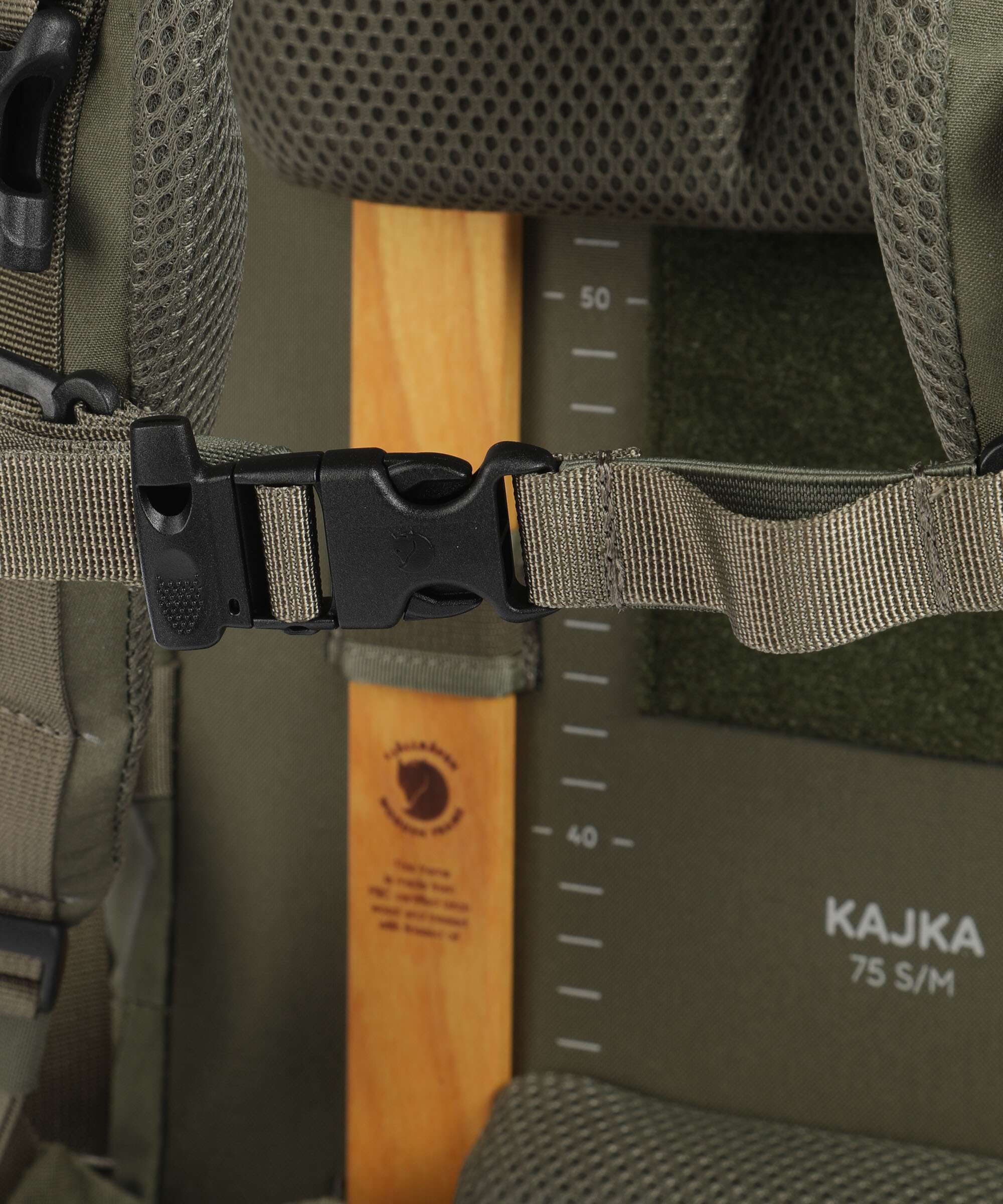 Fjällräven Kajka 75 S/M Trekking backpack green - Image 3