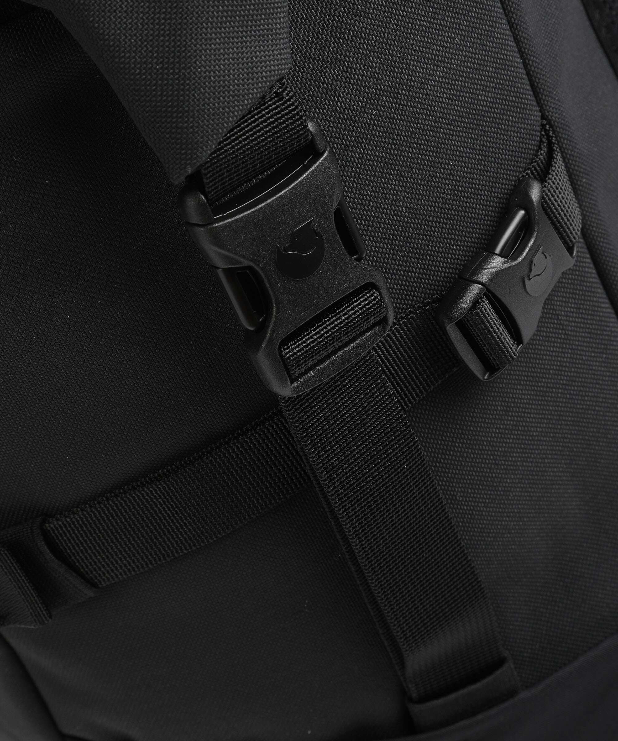 Fjällräven Ulvö 30 Rolltop backpack black - Image 3