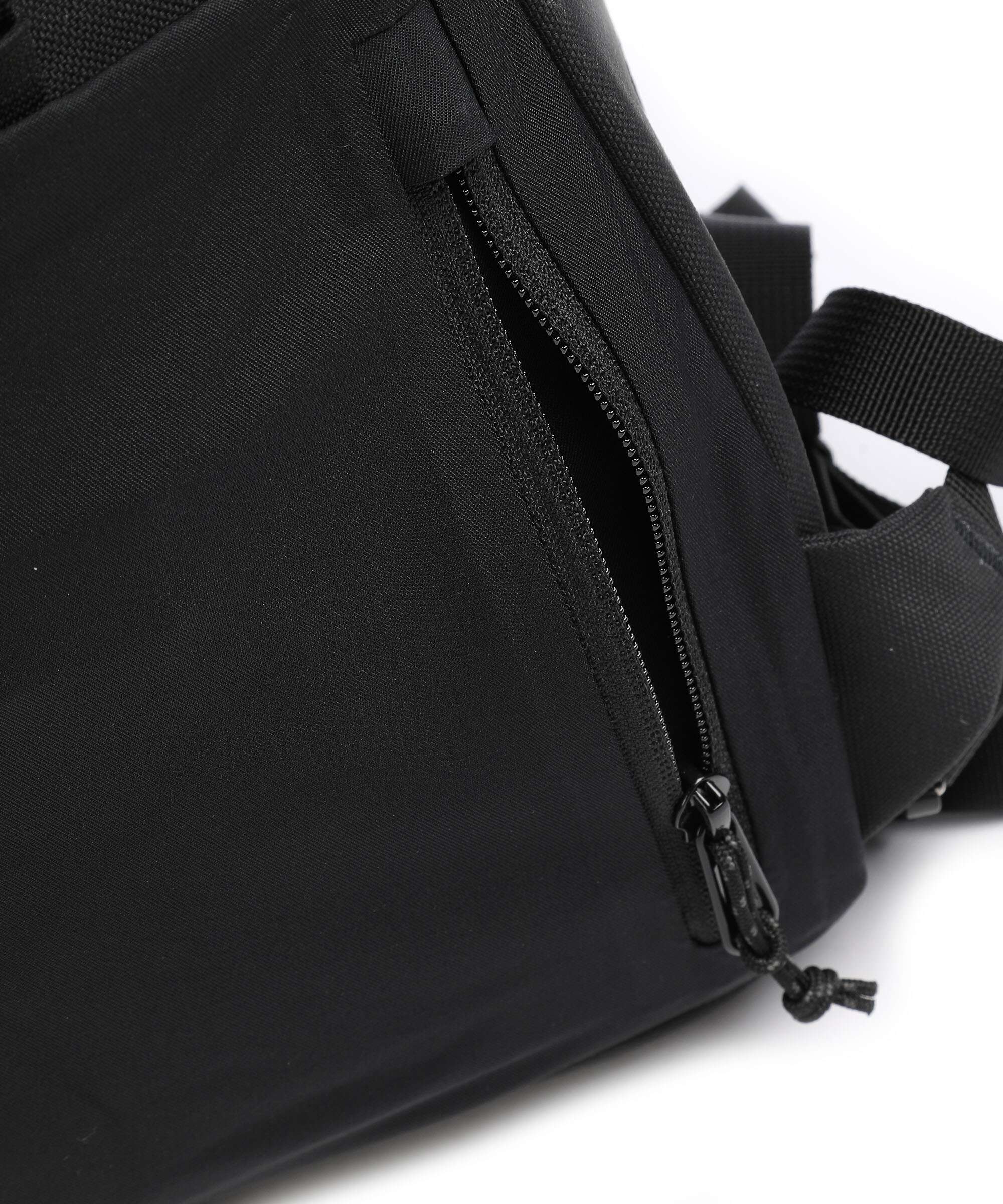 Fjällräven Ulvö 30 Rolltop backpack black - Image 4